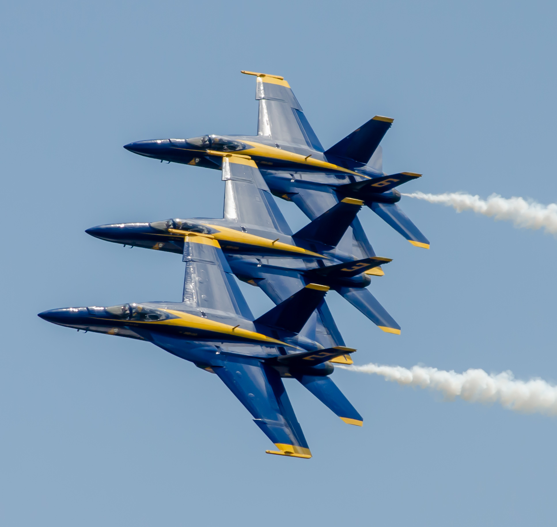 Full size: USN - United States Navy Boeing F/A-18E/F Super Hornet 165538 at NAS Pensacola