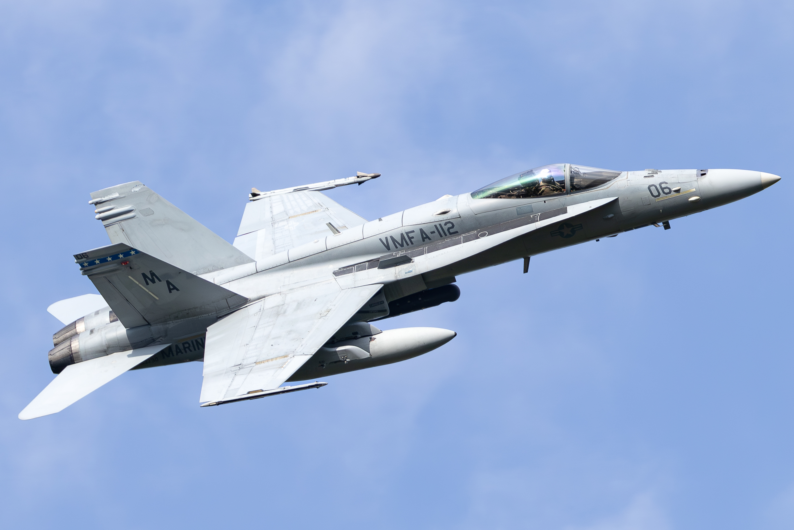 Full size: USAF - United States Air Force McDonnel Douglas F/A-18 Hornet 163730 at 
