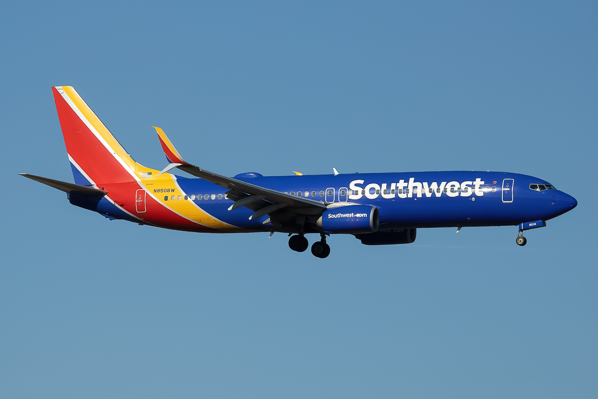 Full size: Southwest Airlines Boeing 737-800 N8508W at Boise Air Terminal/Gowen Field
