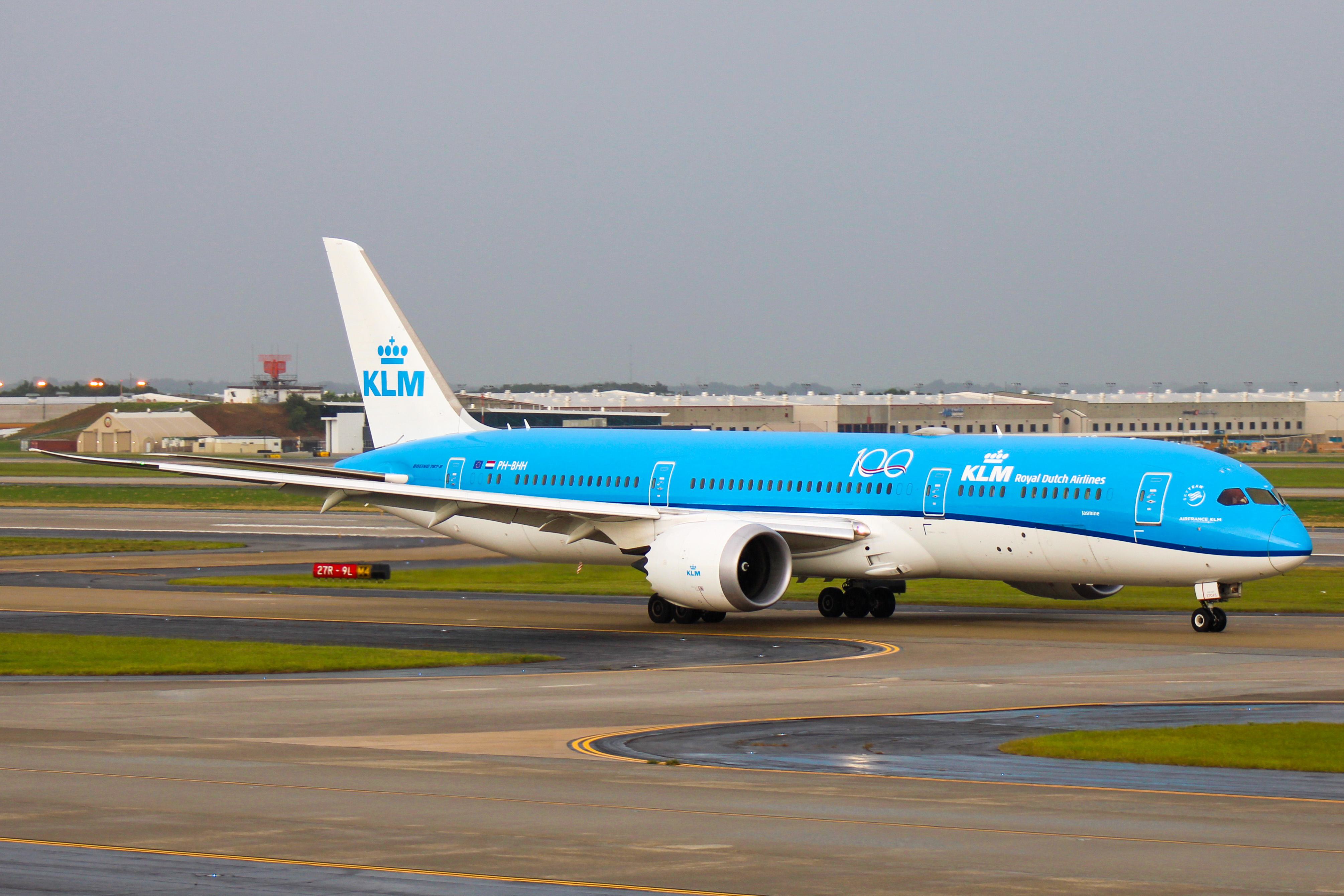 Full size: KLM Boeing 787-9 PH-BHH at Hartsfield-Jackson Atlanta International Airport