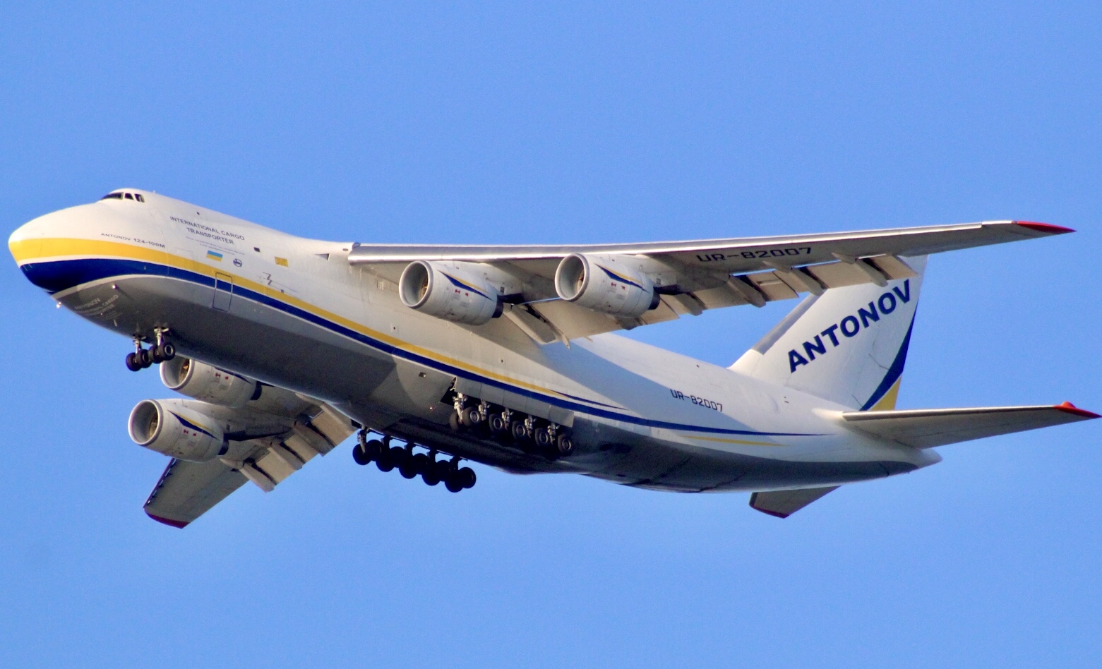 Full size: Antonov Airlines Antonov An-124 UR-82007 at San Francisco International Airport