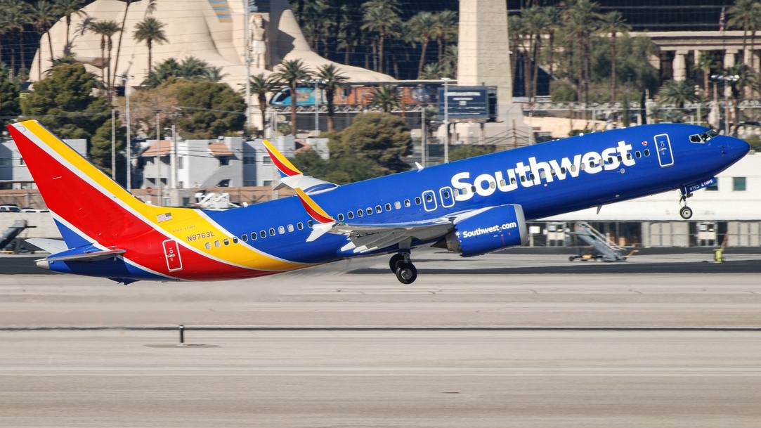 Full size: Southwest Airlines Boeing 737 MAX 8 N8763L at Harry Reid International Airport