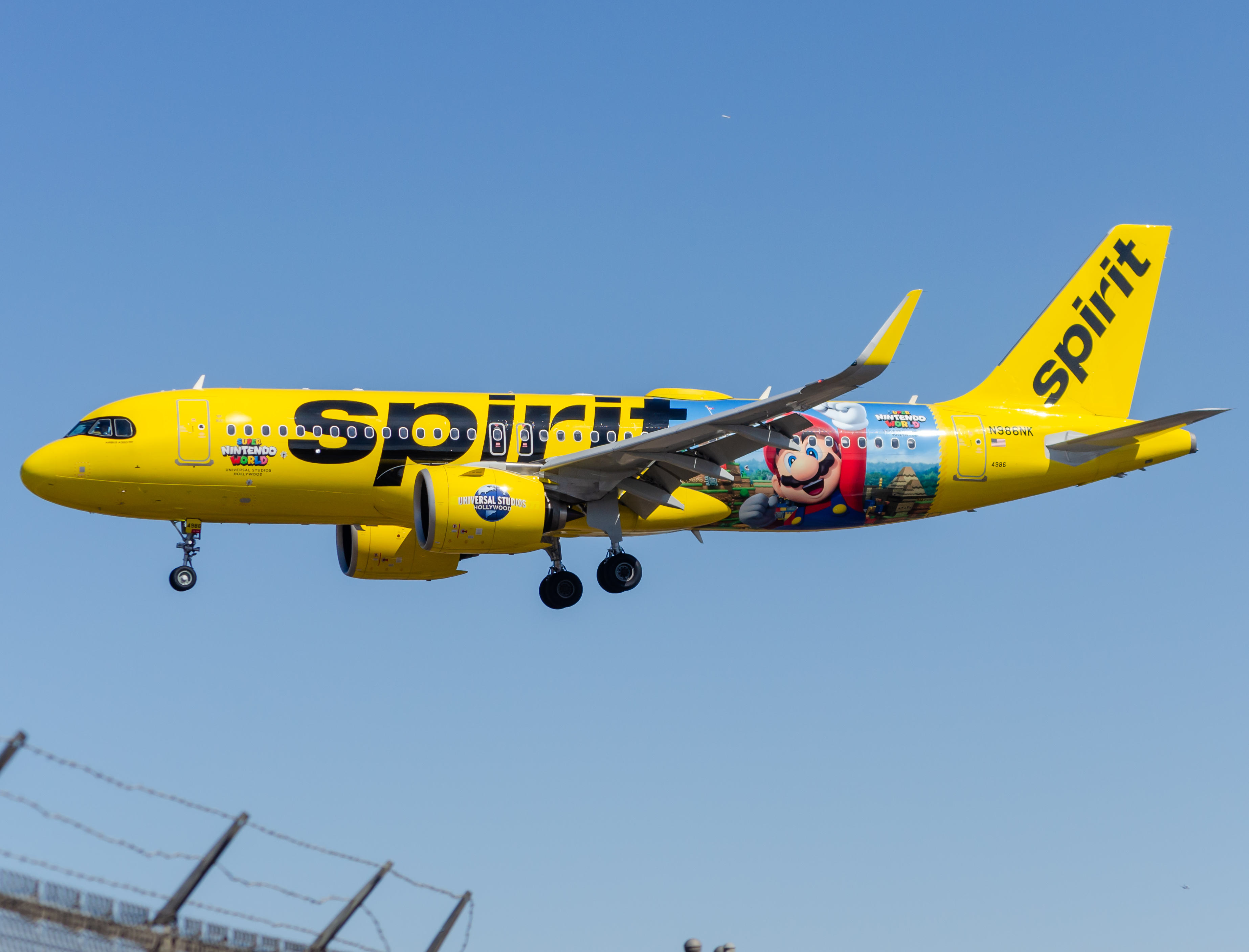 Full size: Spirit Airlines Airbus A320NEO N986NK at Newark Liberty International Airport