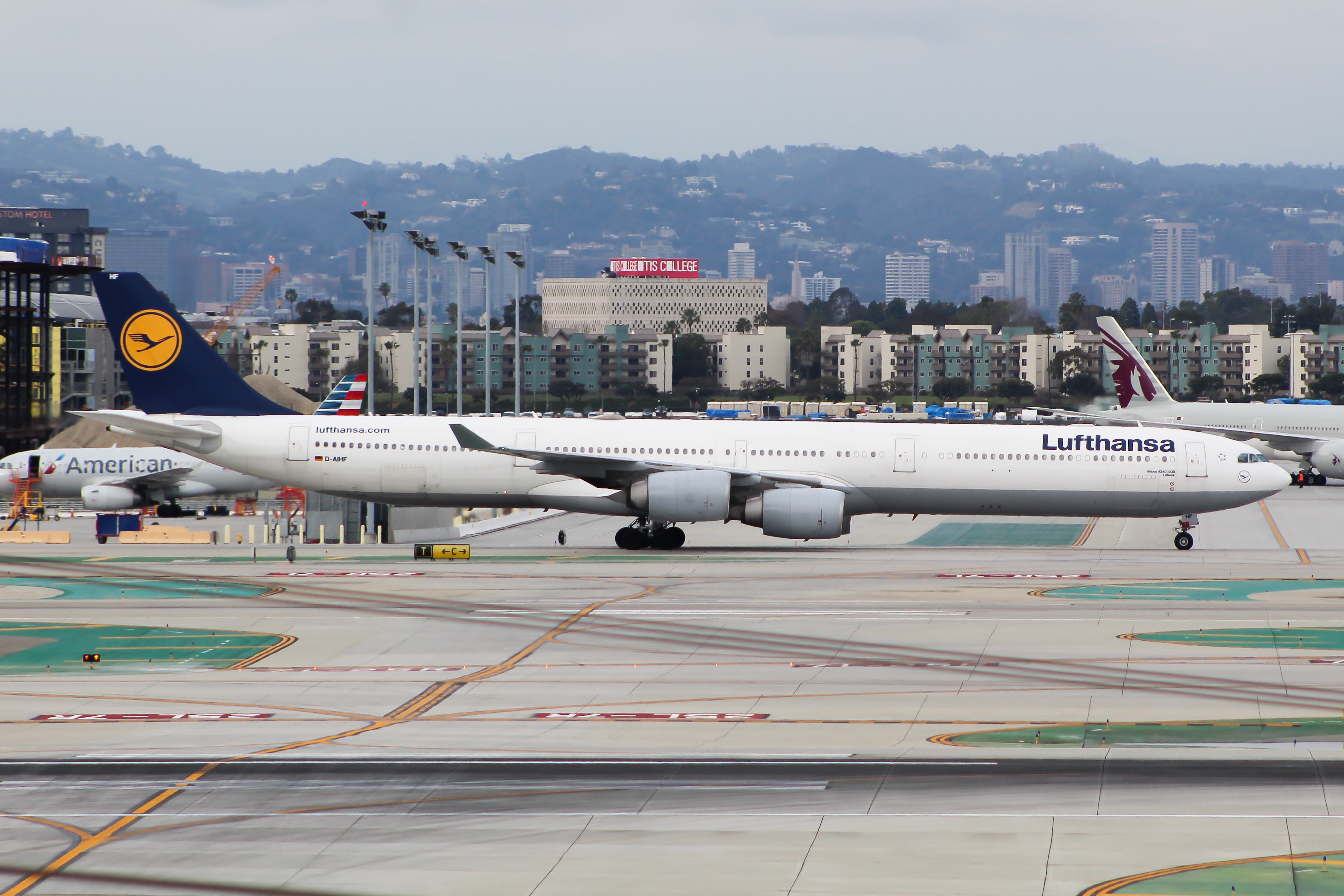 Full size: Lufthansa Airbus A340-600 D-AIHF at Los Angeles International Airport