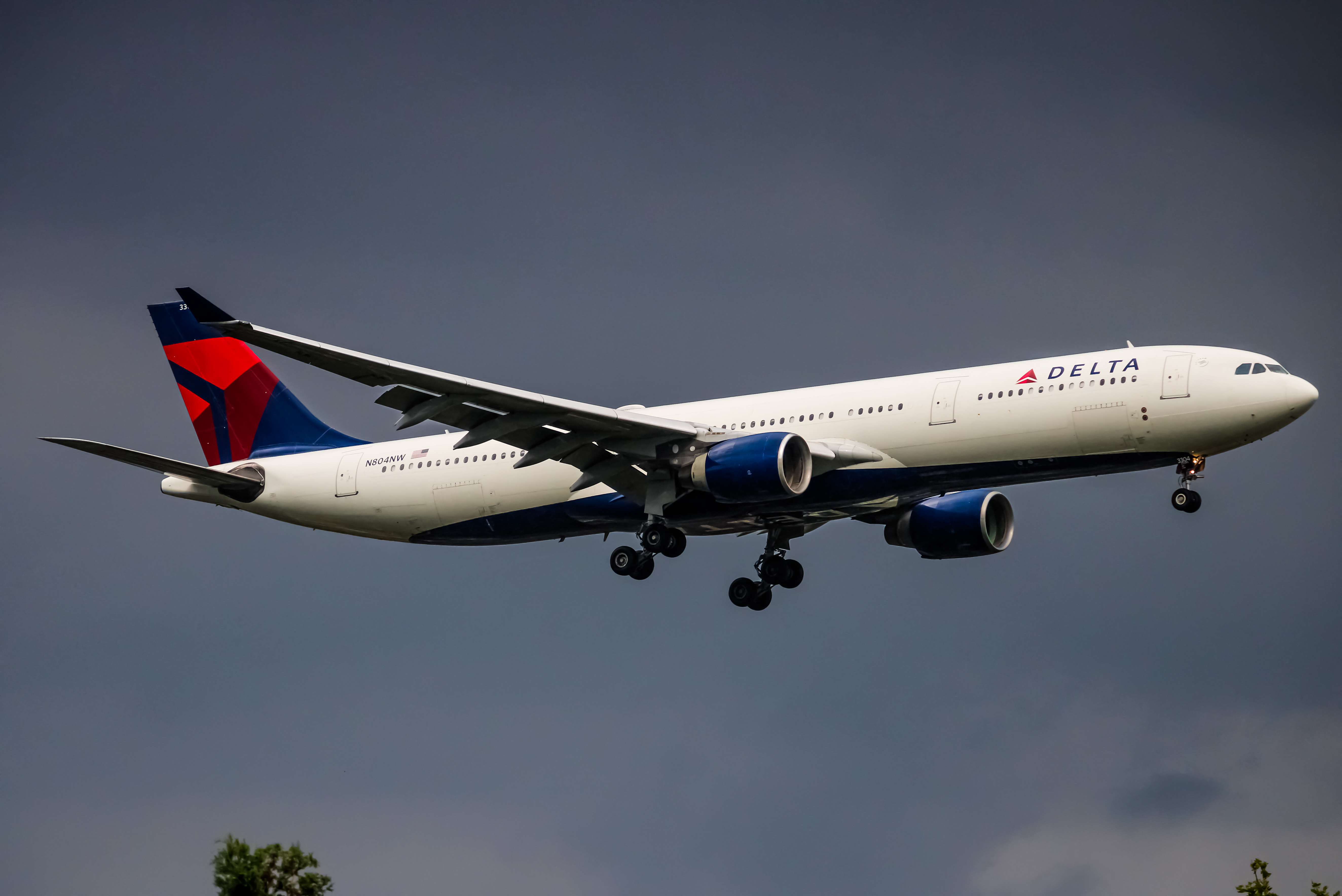 Full size: Delta Airlines Airbus A330-300 N804NW at John F. Kennedy International Airport