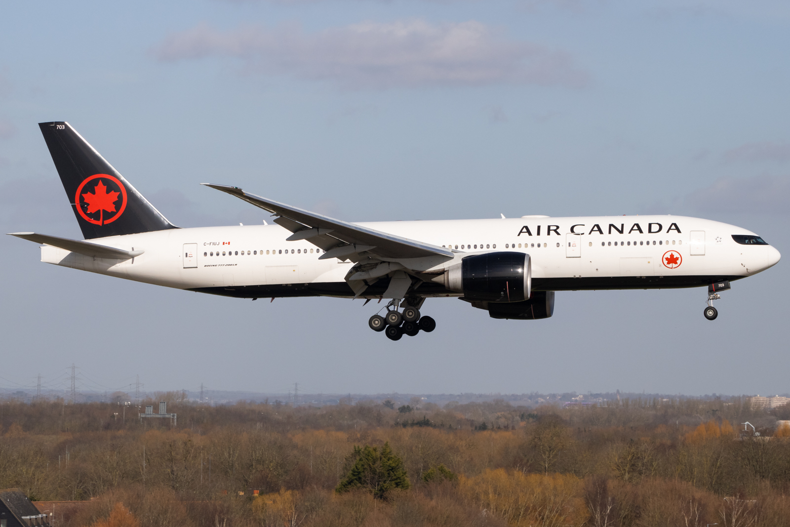 Full size: Air Canada Boeing 777-200LR C-FIUJ at London Heathrow International Airport