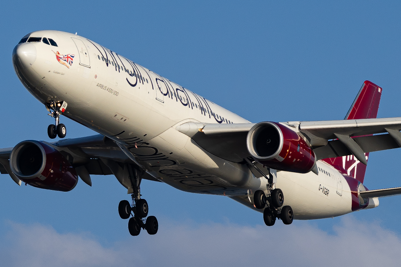 Full size: Virgin Atlantic  Airbus A330-300 G-VGBR at Tampa International Airport
