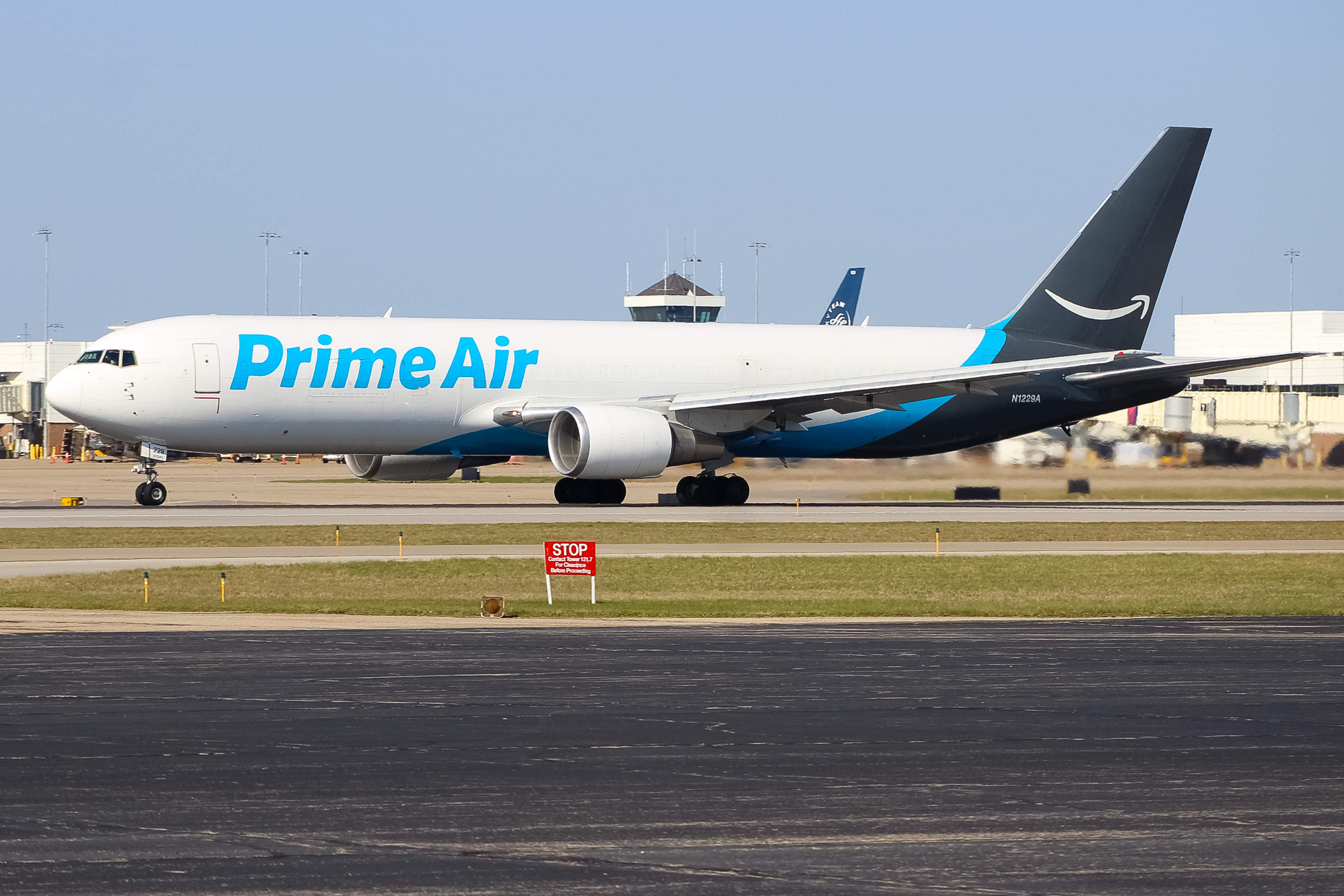 Full size: Prime Air Boeing 767-300F N1229A at Cincinnati/Northern Kentucky International Airport