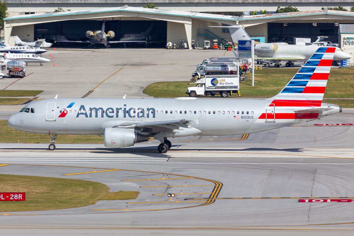 Full size: American Airlines Airbus A320 N103US at Fort Lauderdale/Hollywood International Airport
