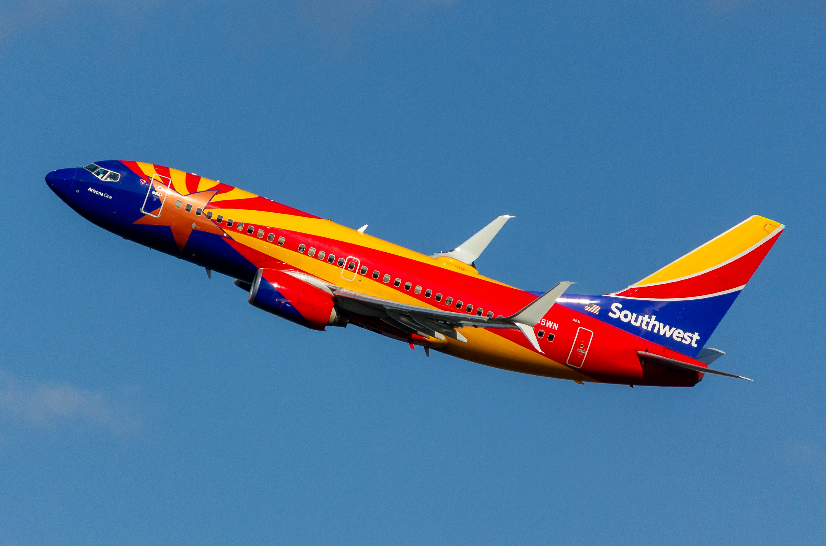 Full size: Southwest Airlines Boeing 737-700 N955WN at Ronald Reagan National Airport