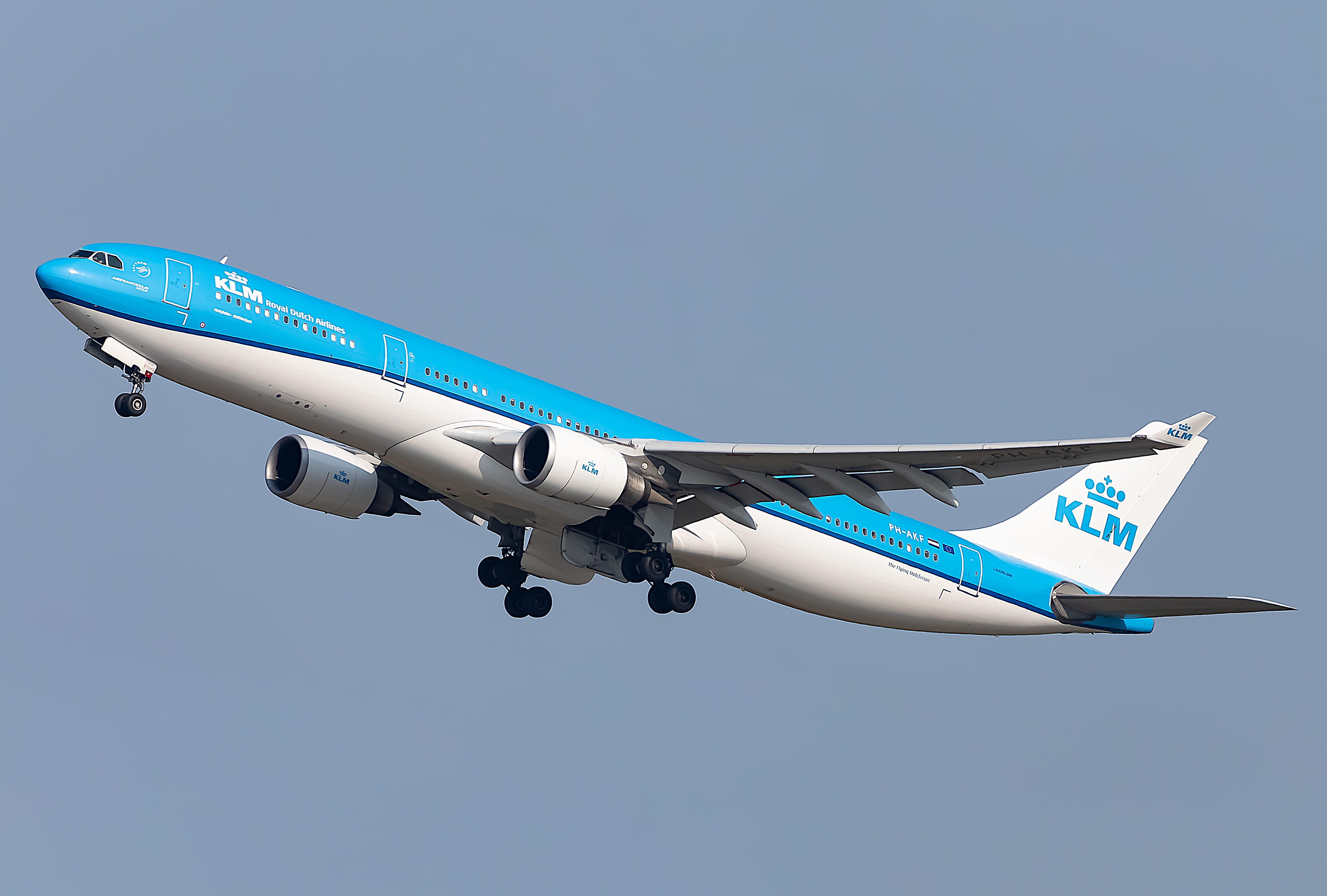 Full size: KLM Airbus A330-300 PH-AKF at Washington Dulles International Airport