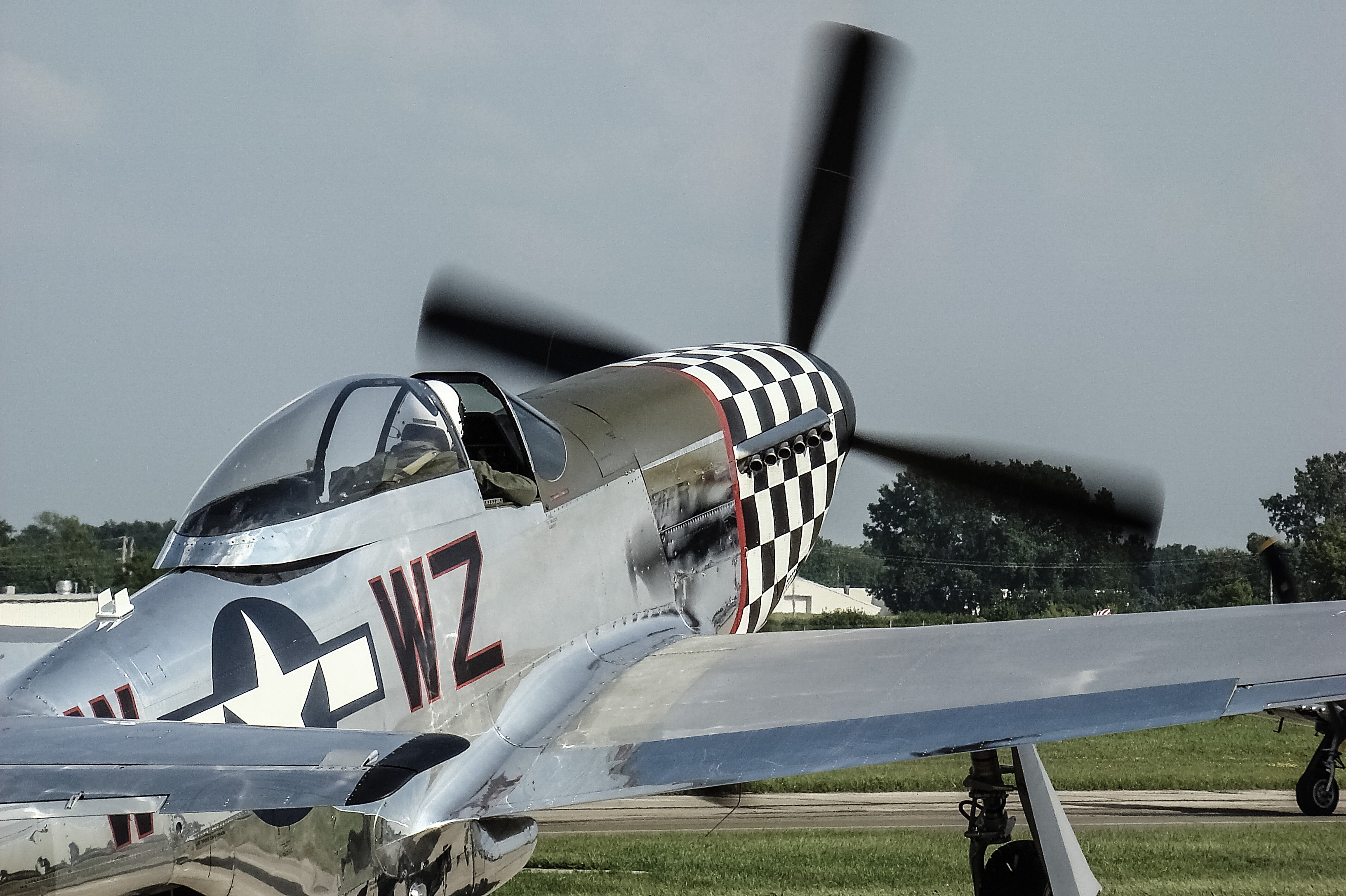 Full size: PRIVATE North American P-51 Mustang N51ZW at Wittman Regional Airport