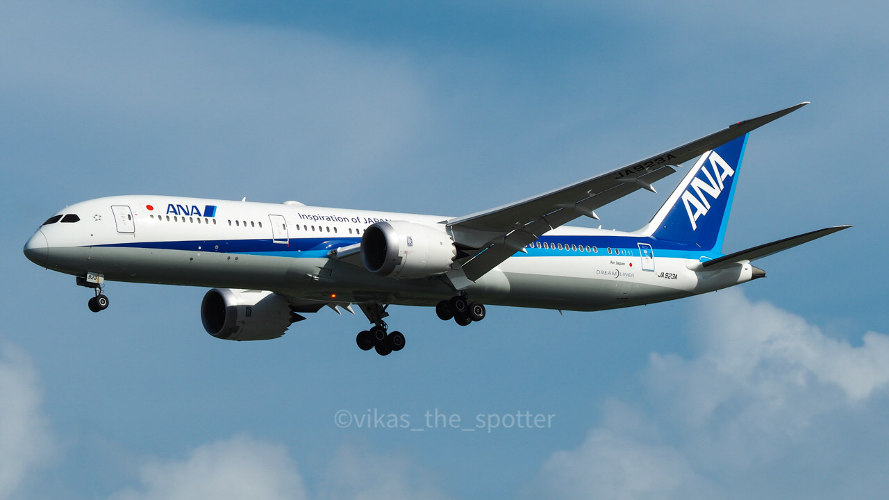 Full size: All Nippon Airways Boeing 787-9 JA923A  at Singapore-Changi Airport