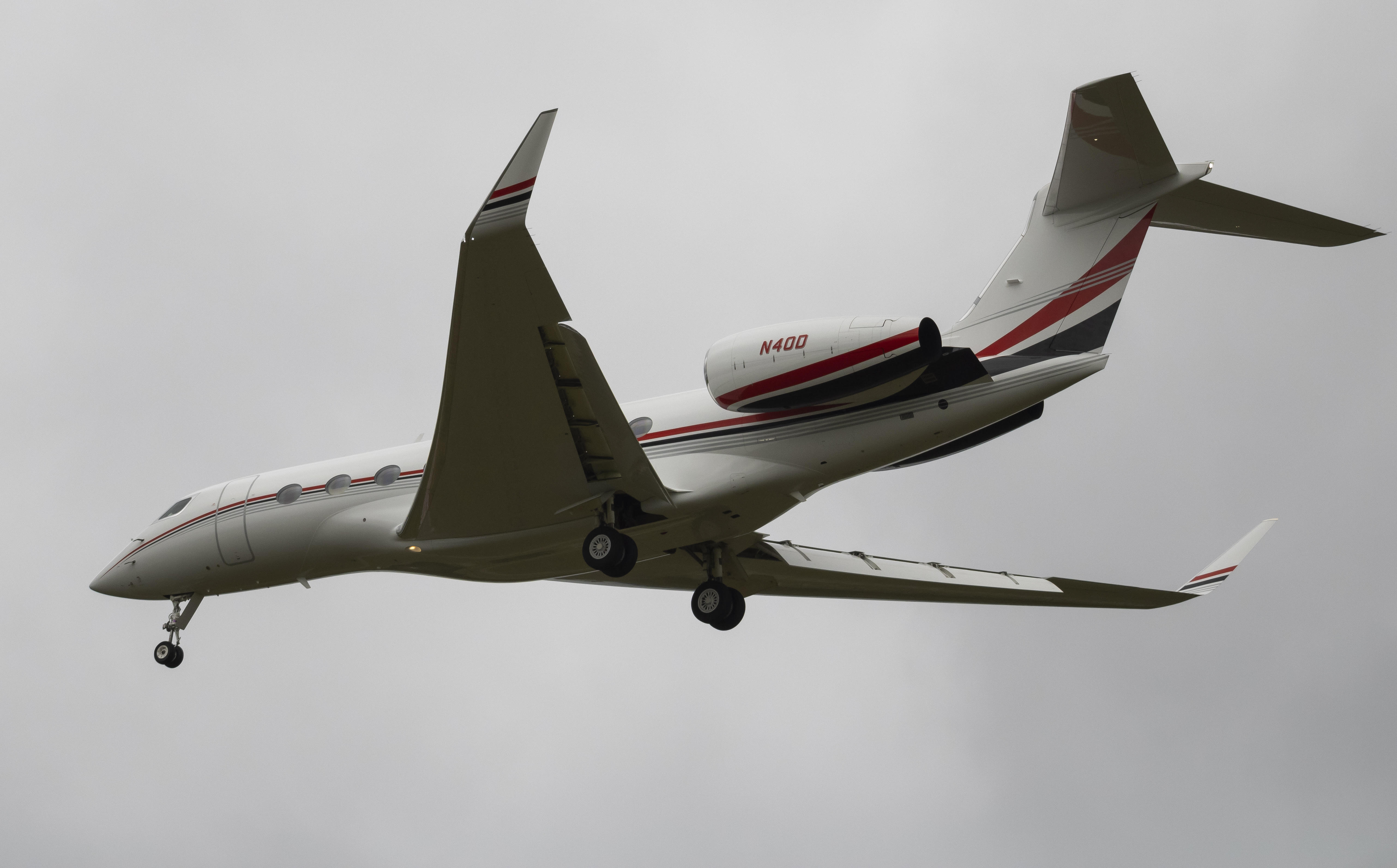 Full size: PRIVATE Gulfstream G650 N40D at Washington Dulles International Airport