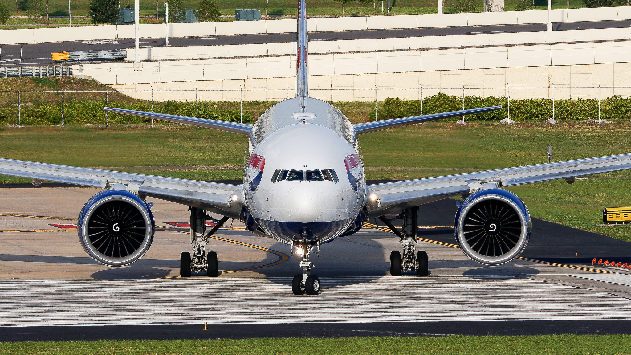 Full size: British Airways Boeing 777-200ER G-VIIT at Tampa International Airport