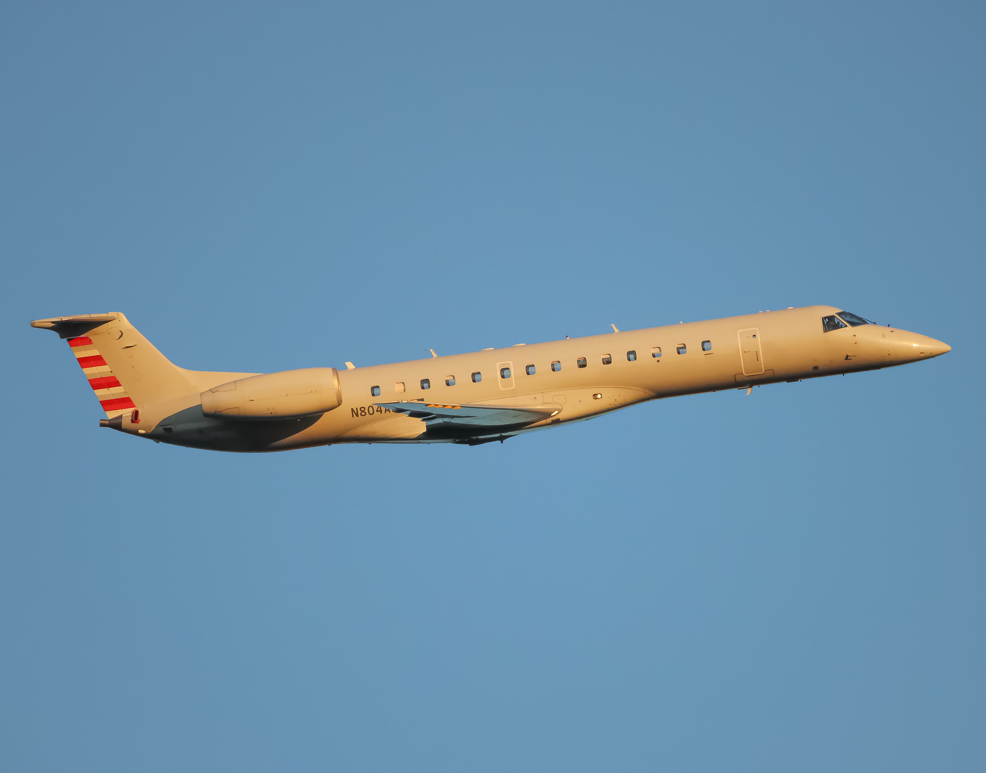 Full size: Contour Airlines Embraer ERJ140 N804AE at Baltimore/Washington International Thurgood Marshall Airport