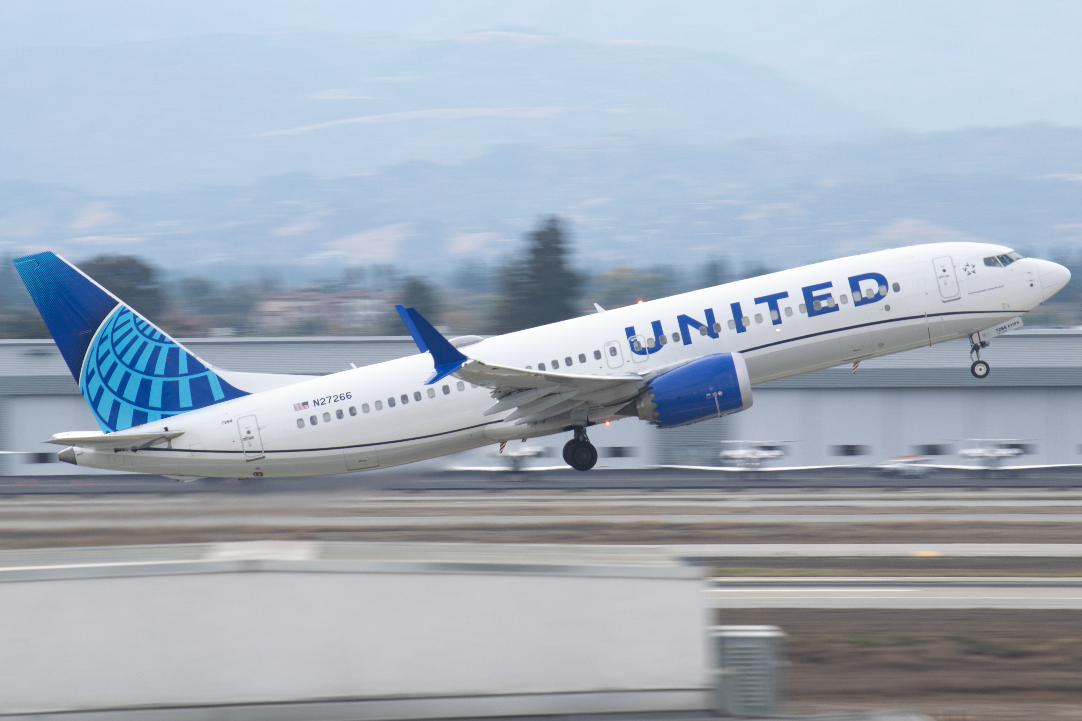 Full size: United Airlines Boeing 737 MAX 8 N27266 at Norman Y Mineta San Jose International Airport