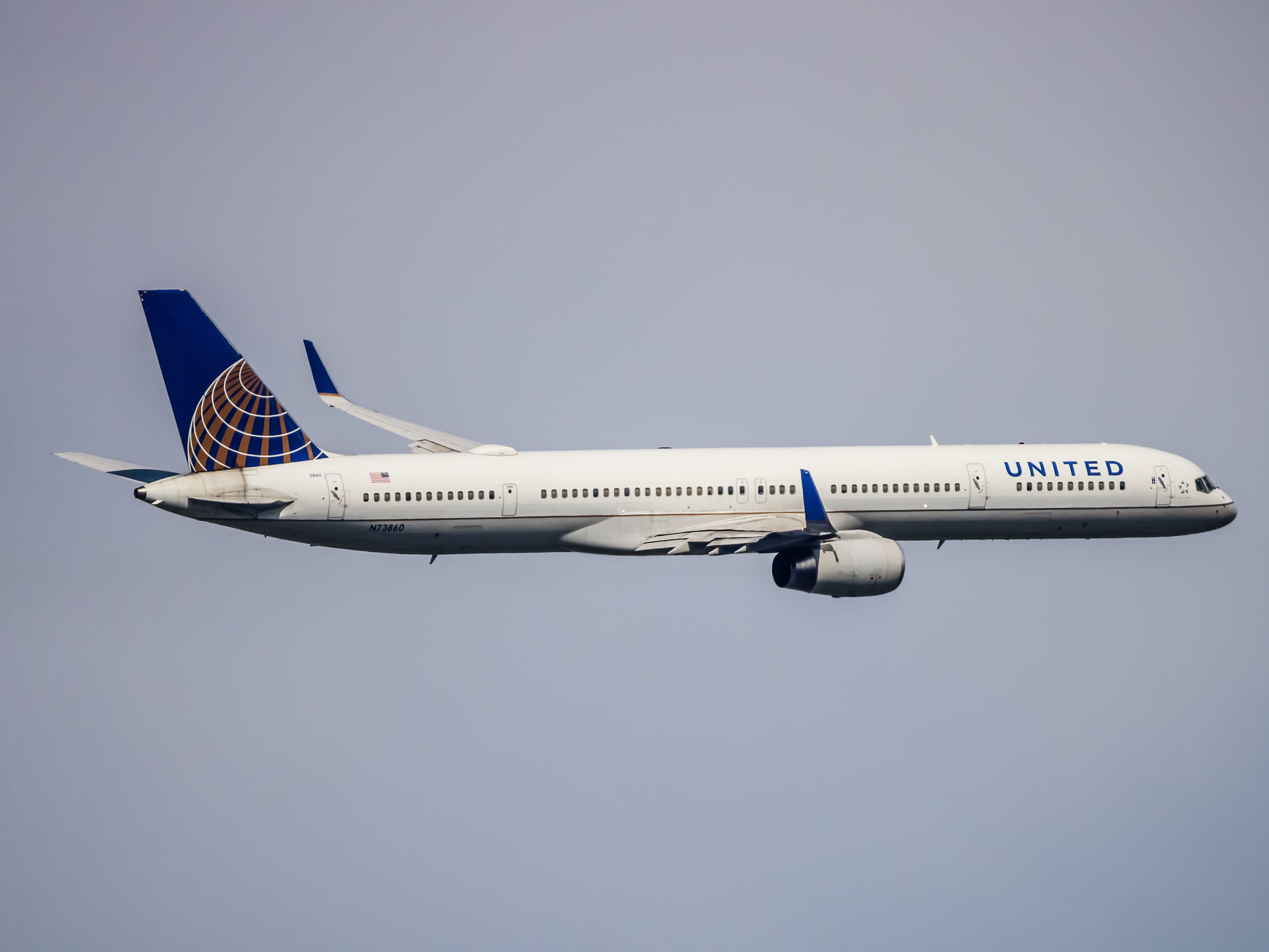 Full size: United Airlines Boeing 757-300 N73860 at Baltimore/Washington International Thurgood Marshall Airport