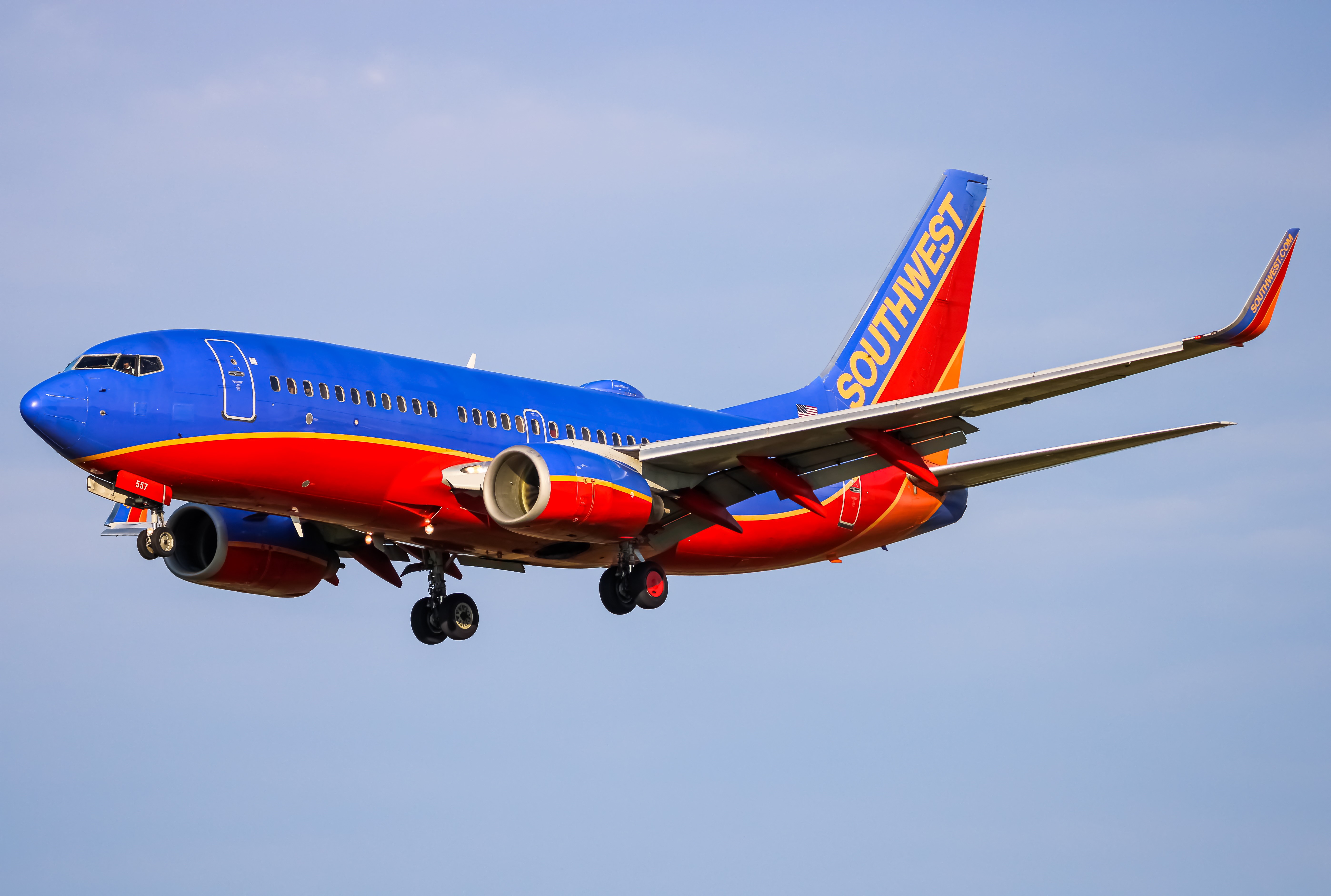 Full size: Southwest Airlines Boeing 737-700 N557WN at Baltimore/Washington International Thurgood Marshall Airport