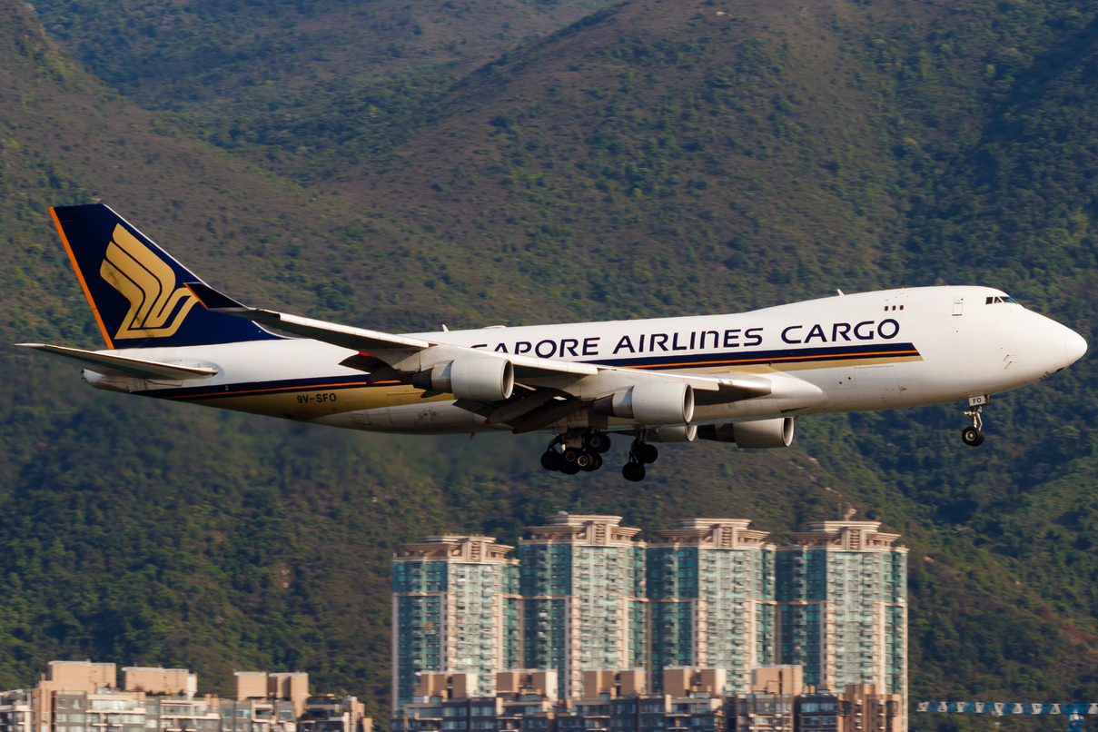 Full size: Singapore Airlines Cargo Boeing 747-400F 9V-SFO at Hong Kong International Airport