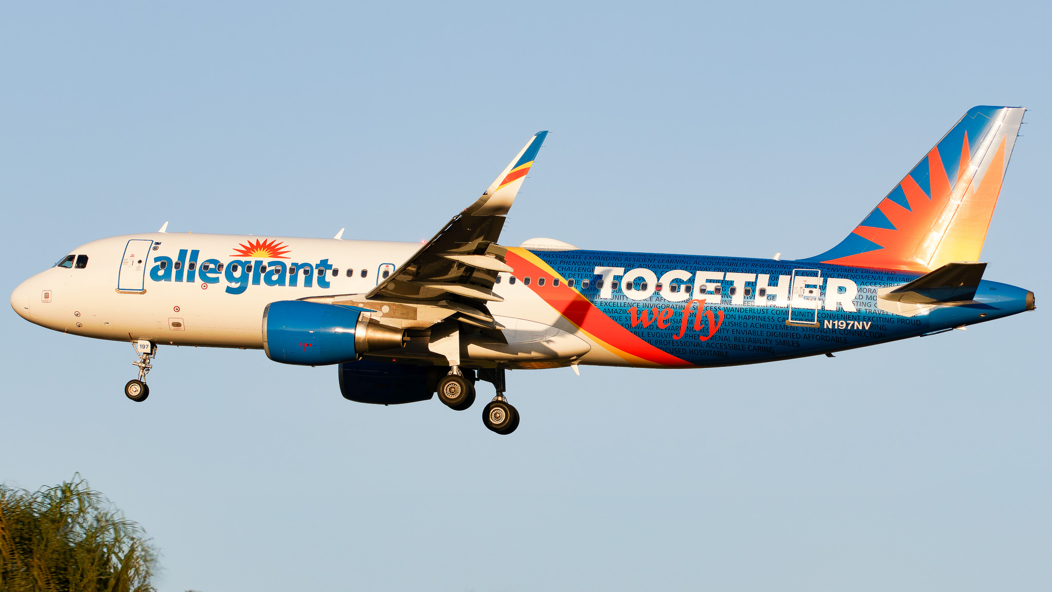 Full size: Allegiant Air Airbus A320 N197NV at St. Petersburg Clearwater International Airport