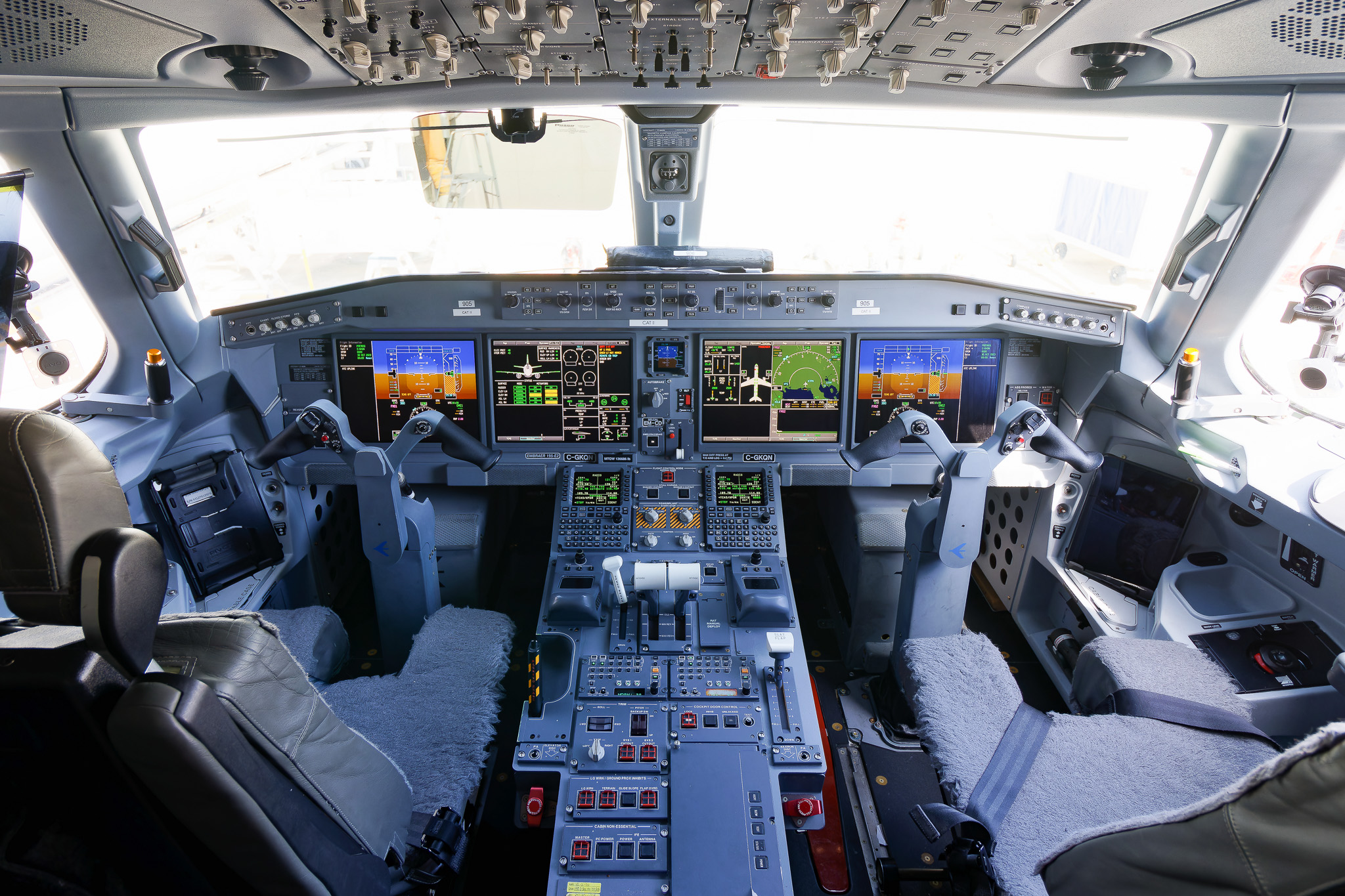 Full size: Porter Airlines Embraer E195-E2 C-GKQN at Tampa International Airport