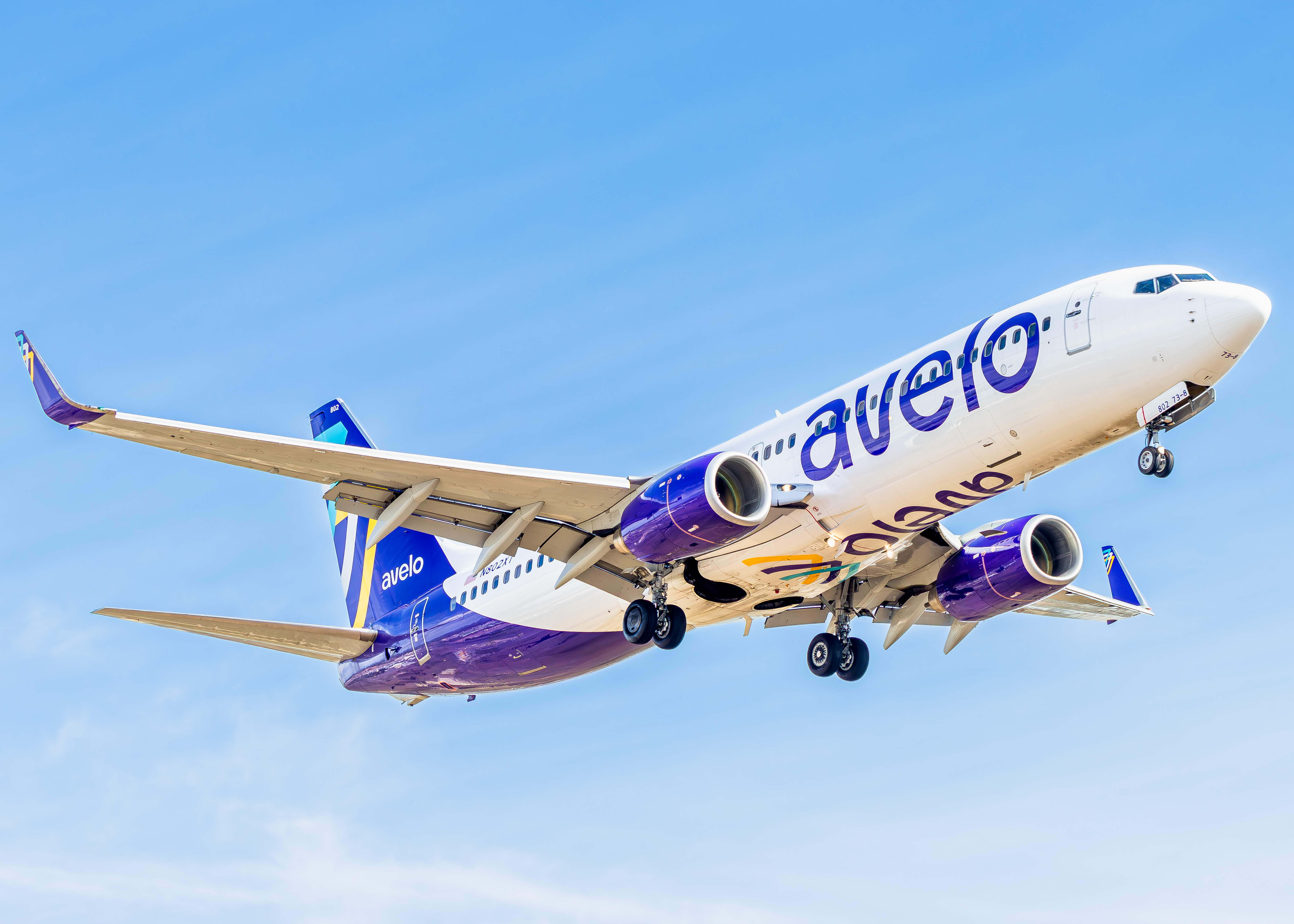 Full size: Avelo Airlines Boeing 737-800 N802XT at Roberts Field Airport