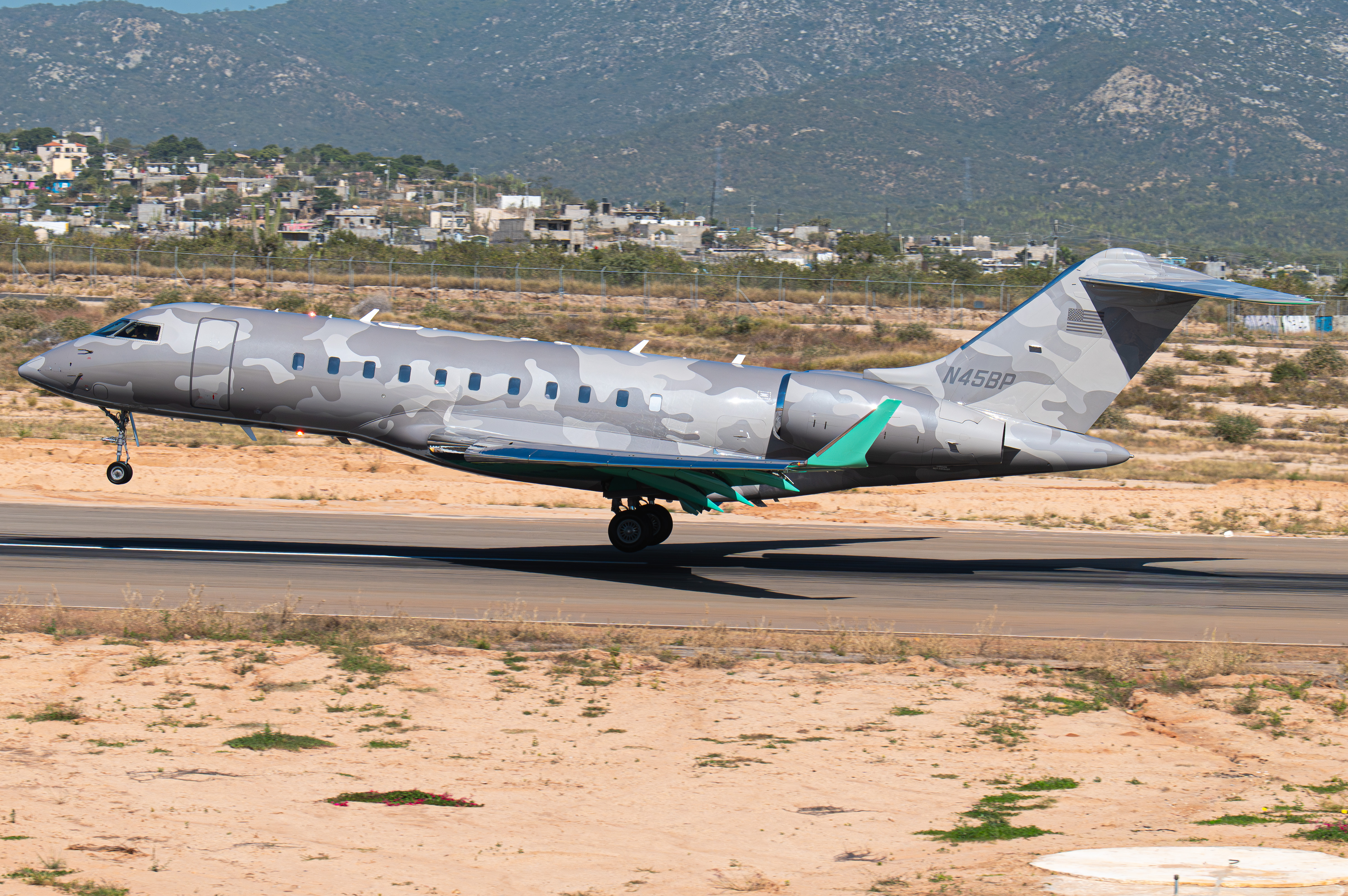 Full size: PRIVATE Bombardier Global 5000 N45BP at Aeropuerto de Cabo San Lucas Internacional
