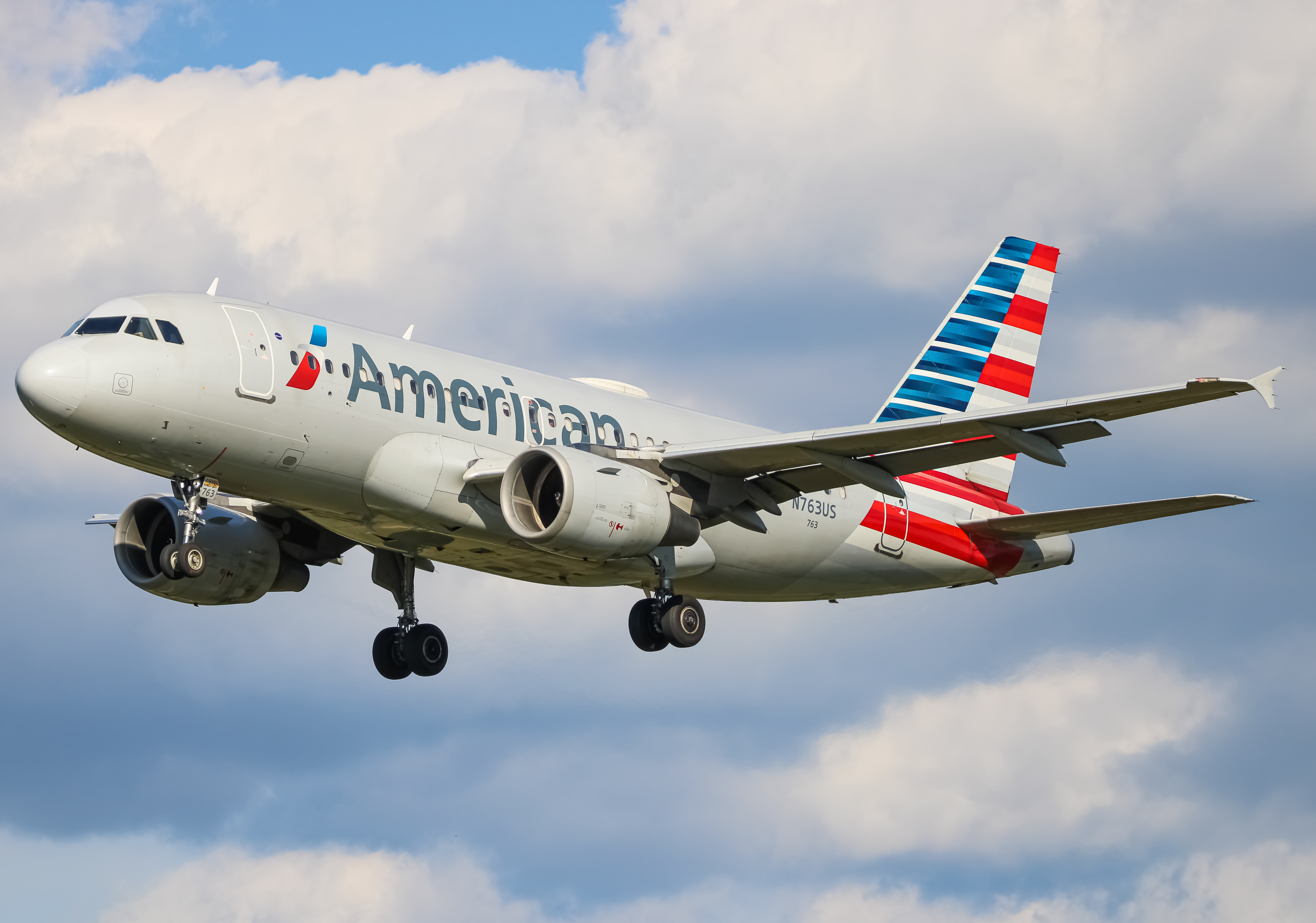 Full size: American Airlines Airbus A319 N763US at Baltimore/Washington International Thurgood Marshall Airport