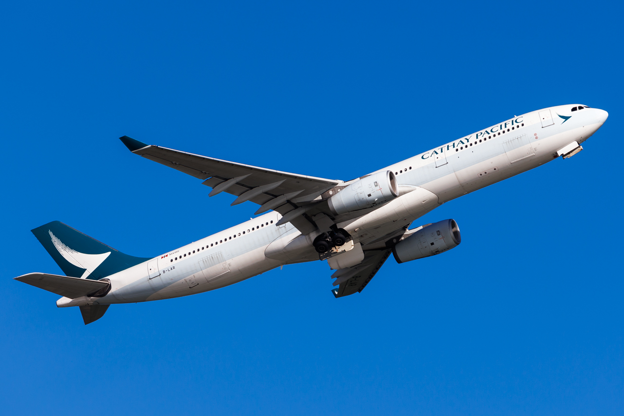 Full size: Cathay Pacific Airbus A330-300 B-LAR at Hong Kong International Airport