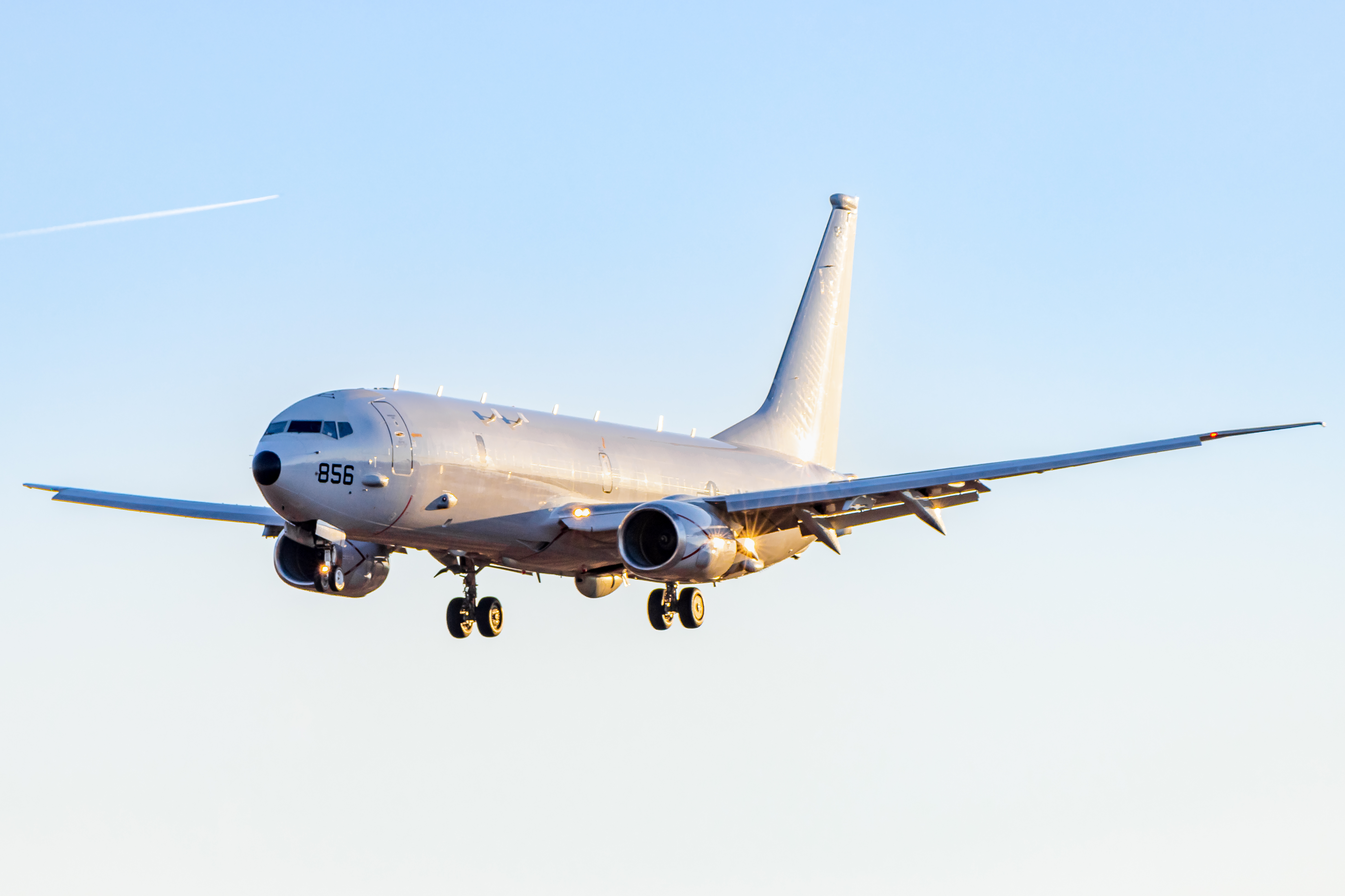 Full size: USN - United States Navy Boeing P-8 Poseidon  168856 at Roberts Field Airport