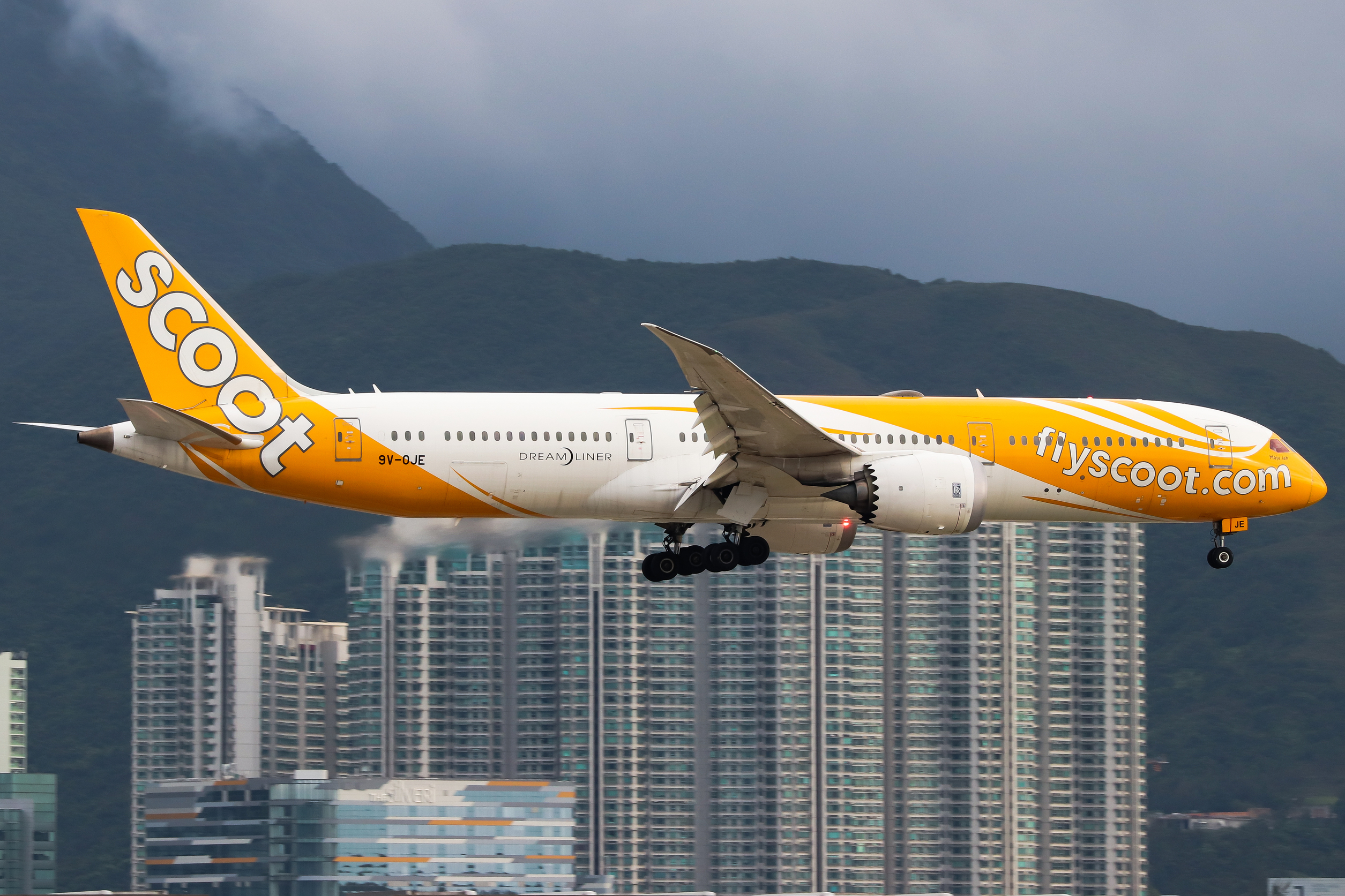 Full size: Scoot Boeing 787-9 9V-OJE at Hong Kong International Airport