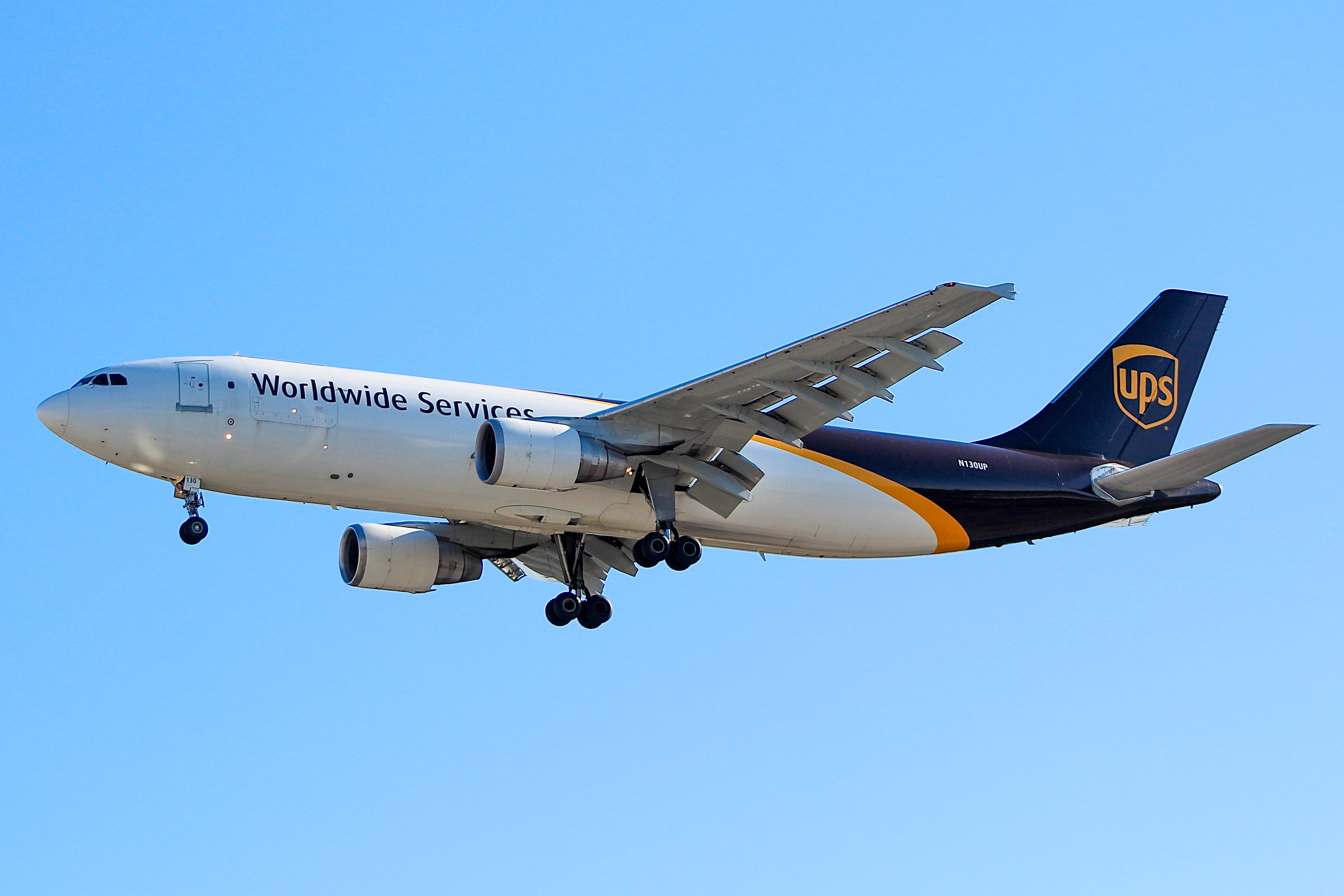 Full size: United Parcel Service Airbus A300F-600 N130UP at Chicago O'Hare International Airport