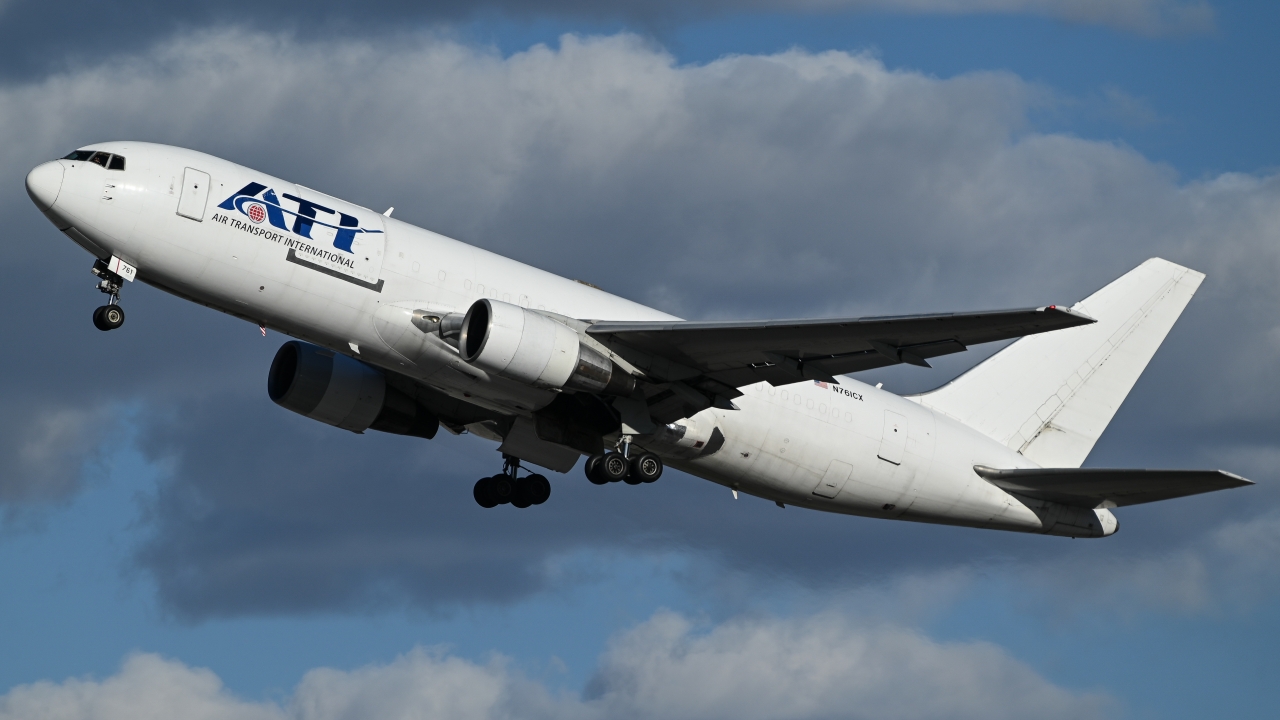 Full size: Air Transport International Boeing 767-200F N761CX at Reno/Tahoe International Airport