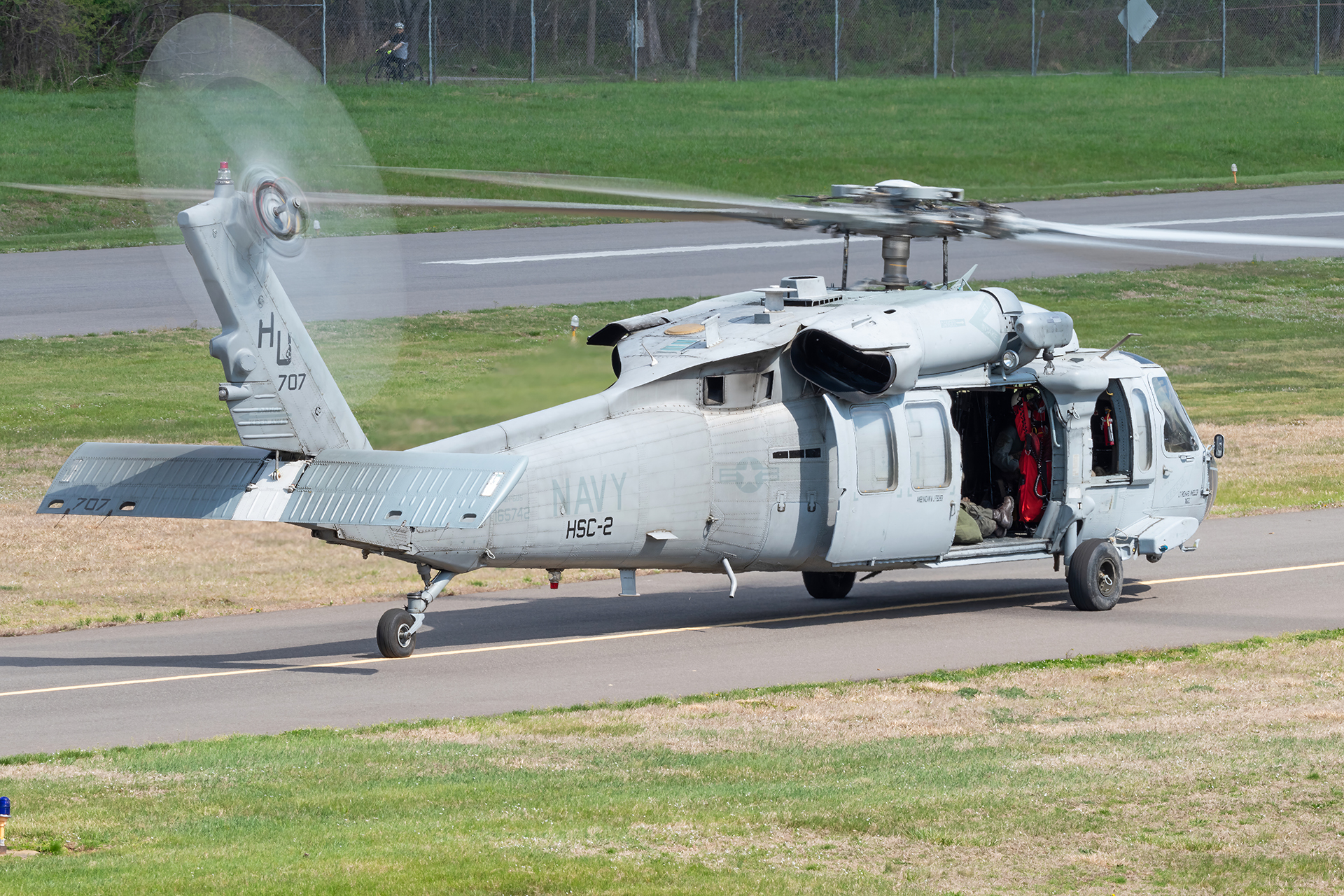 Full size: USN - United States Navy Sikorsky MH-60s Seahawk 165742 at College Park Airport