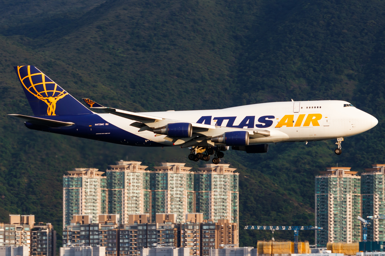 Full size: Atlas Air Boeing 747-400F N472MC at Hong Kong International Airport