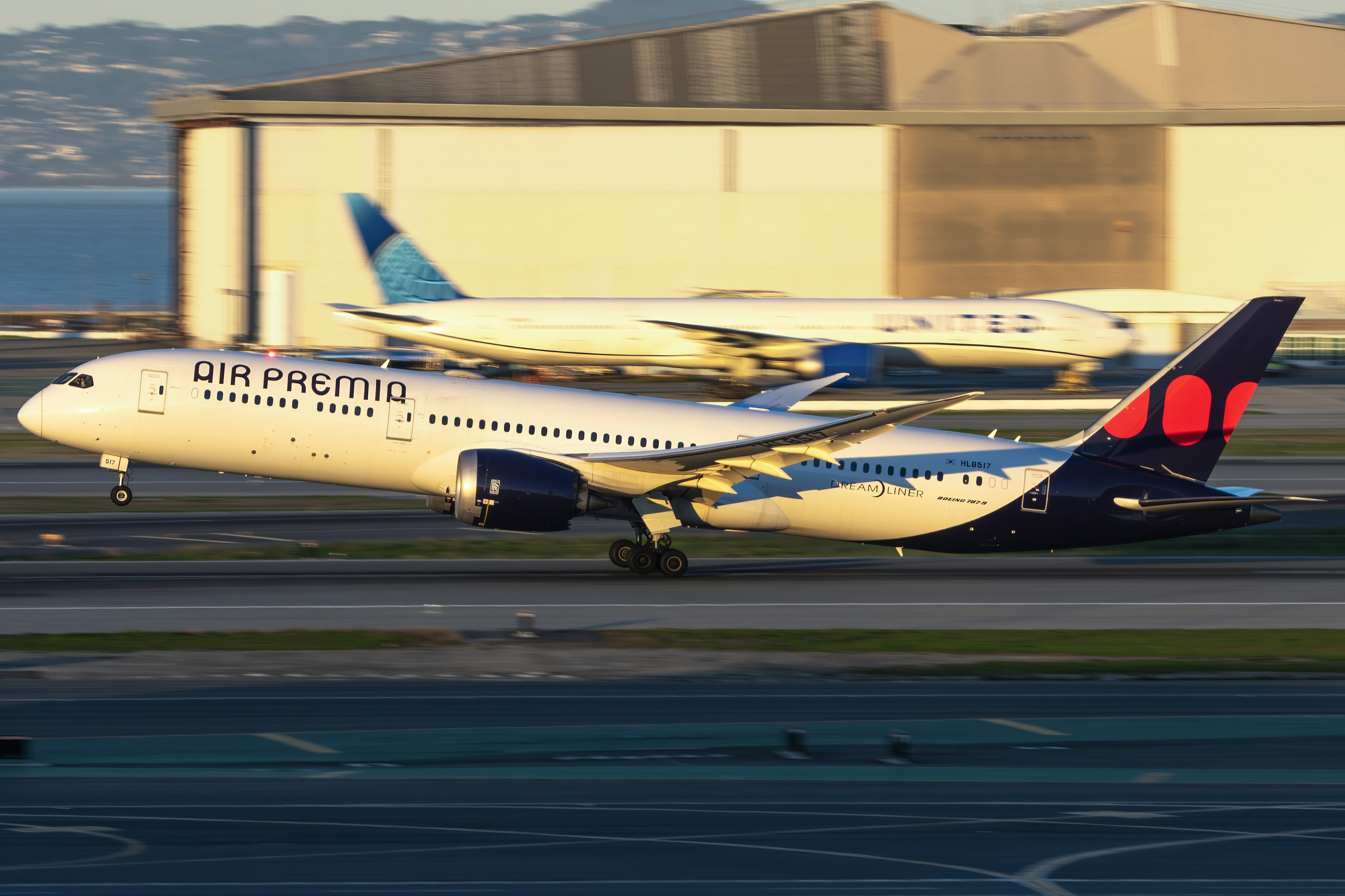 Full size: Air Premia Boeing 787-9 HL8517 at San Francisco International Airport