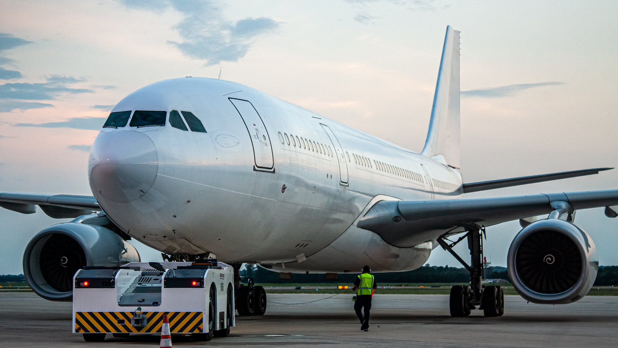 Full size: AirTanker Airbus A330-200 G-VYGM at Washington Dulles International Airport