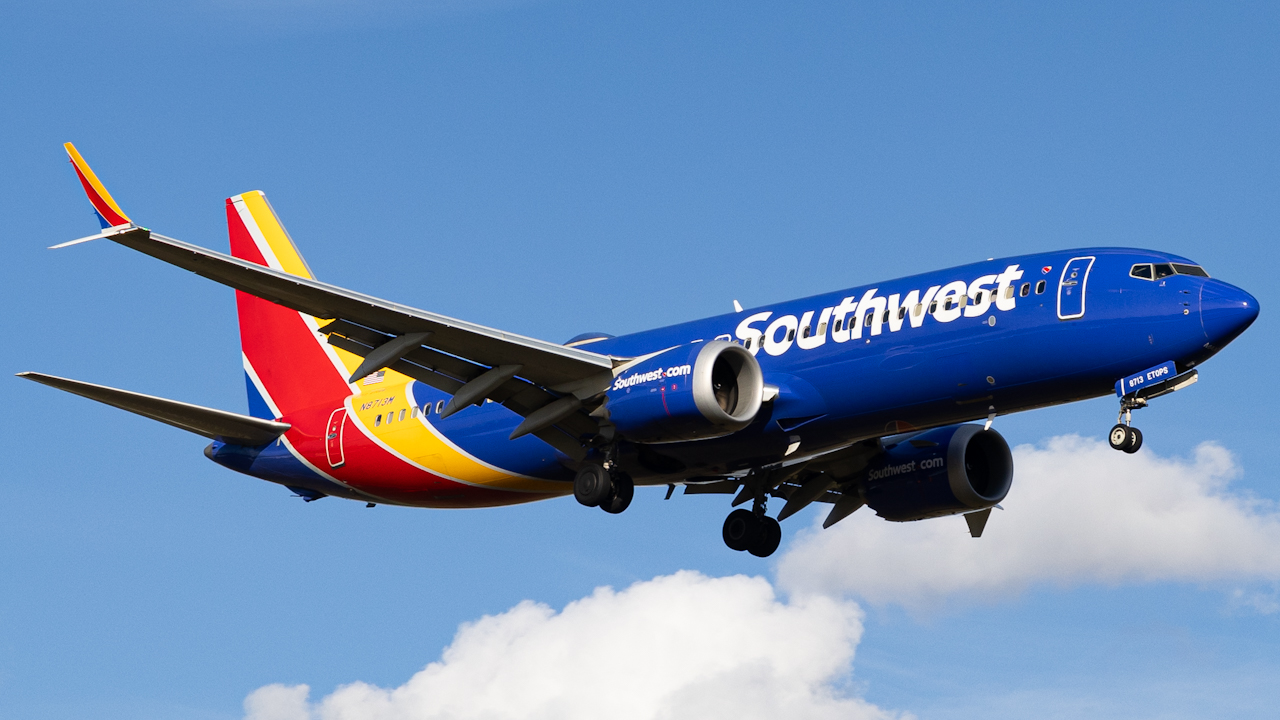 Full size: Southwest Airlines Boeing 737 MAX 8 N8713M at Tampa International Airport