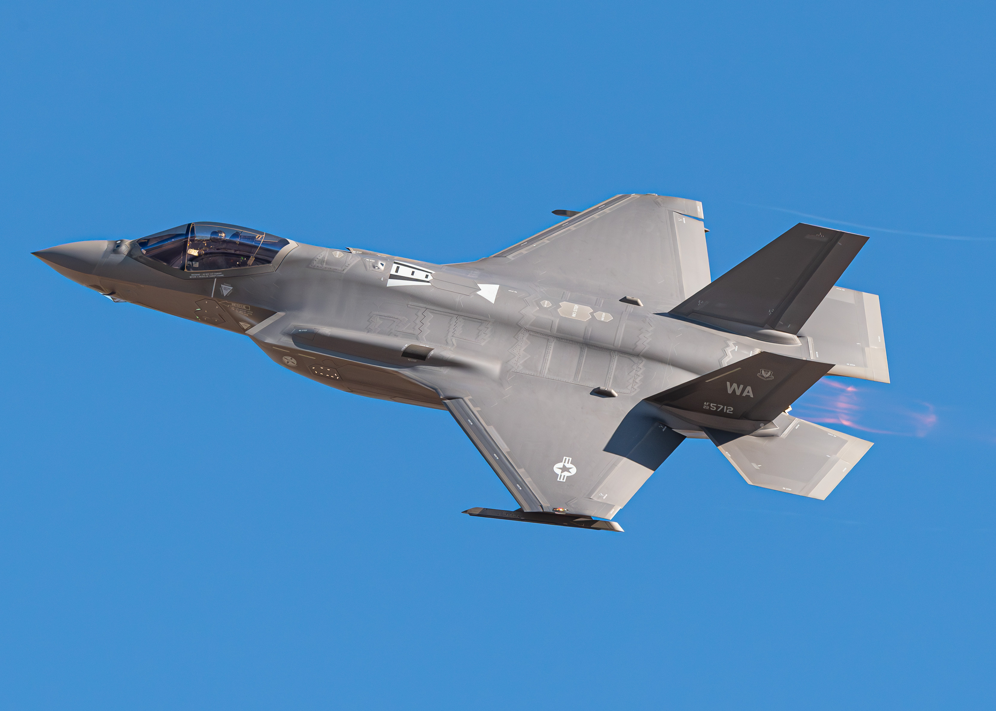 Full size: USAF - United States Air Force Lockheed Martin F-35 Lightning 22-5712 at Nellis Air Force Base
