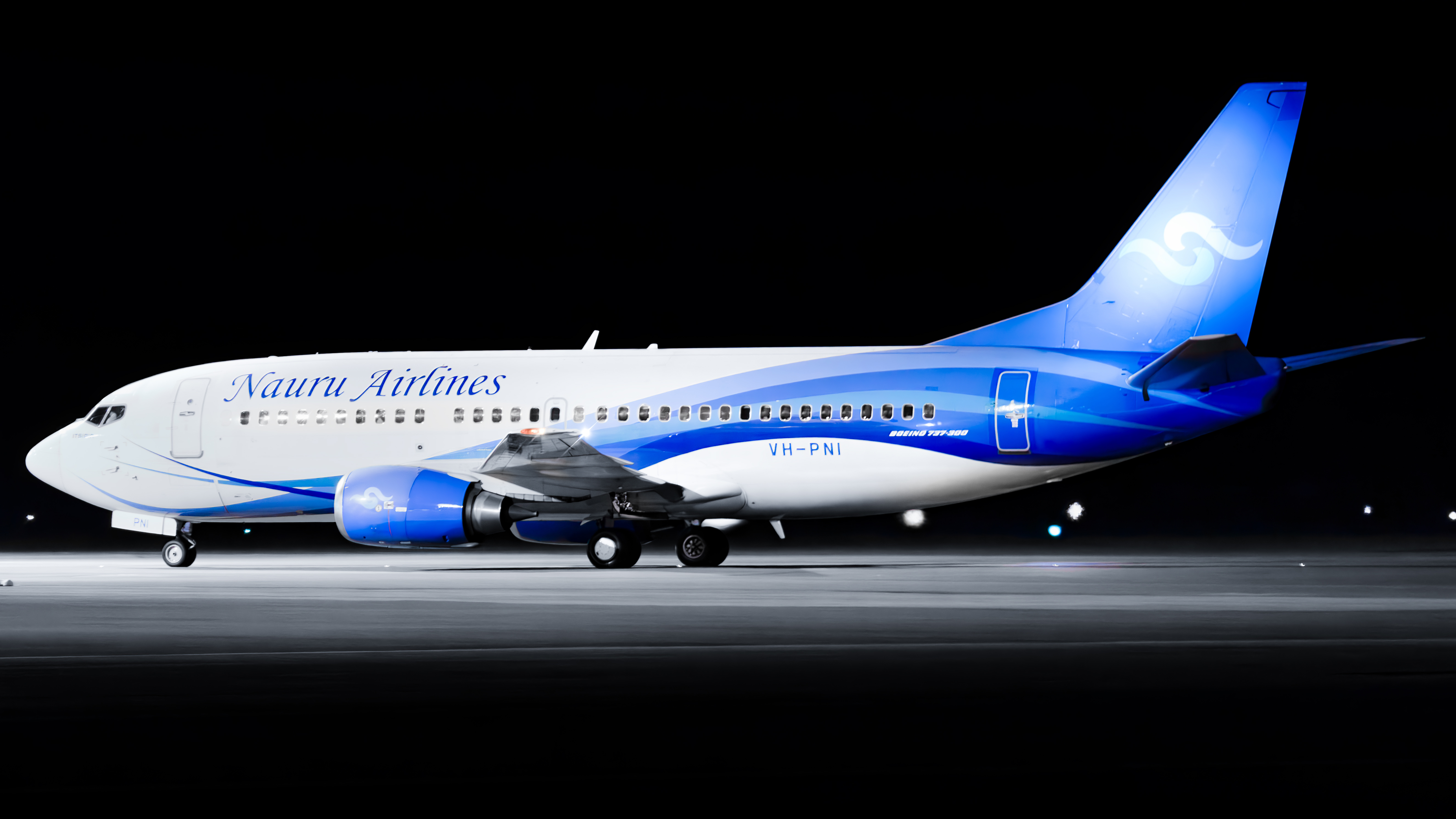Full size: Nauru Airlines Boeing 737-300 VH-PNI at Christchurch International Airport