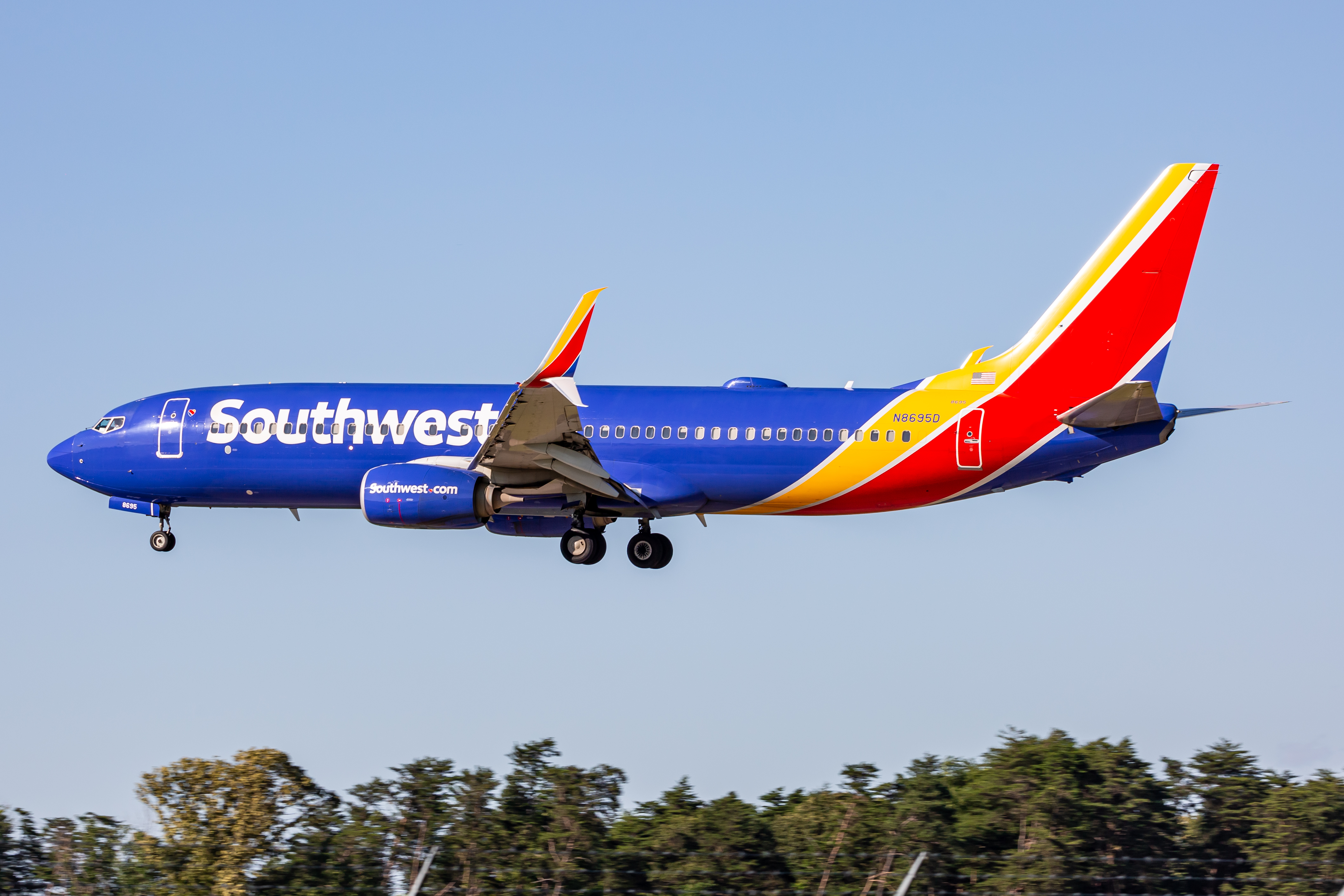 Full size: Southwest Airlines Boeing 737-800 N8695D at Baltimore/Washington International Thurgood Marshall Airport