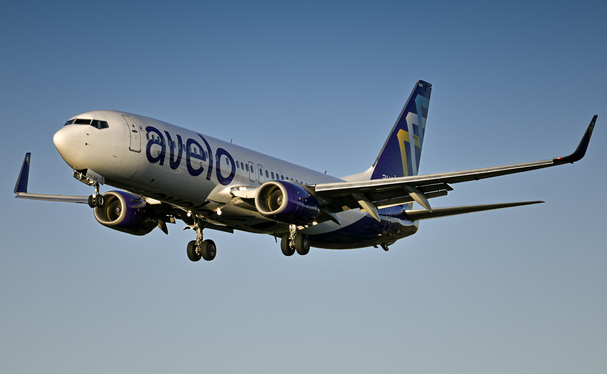 Full size: Avelo Airlines Boeing 737-800 N808VL at Daytona Beach International Airport