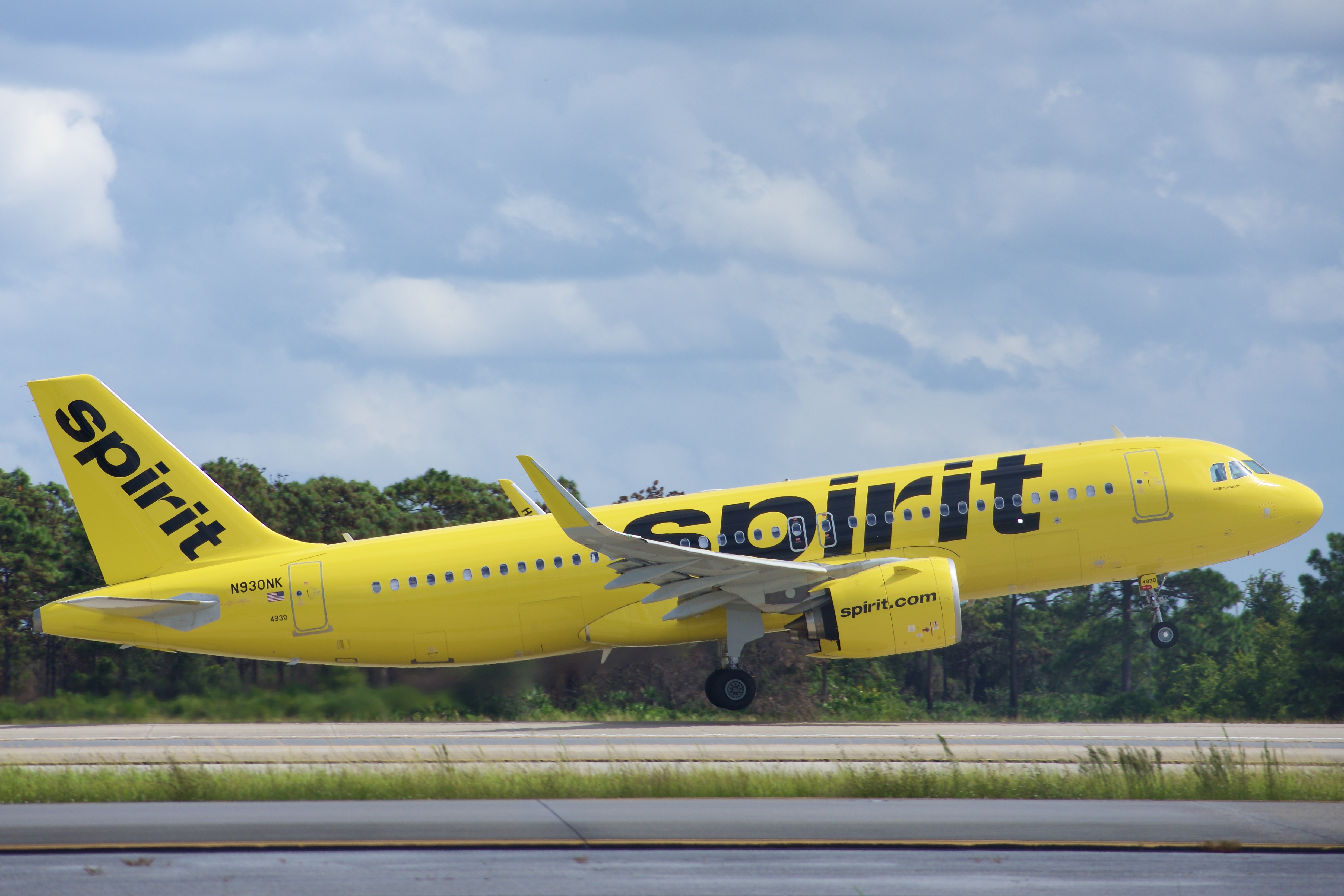 Full size: Spirit Airlines Airbus A320NEO N930NK at Orlando International Airport