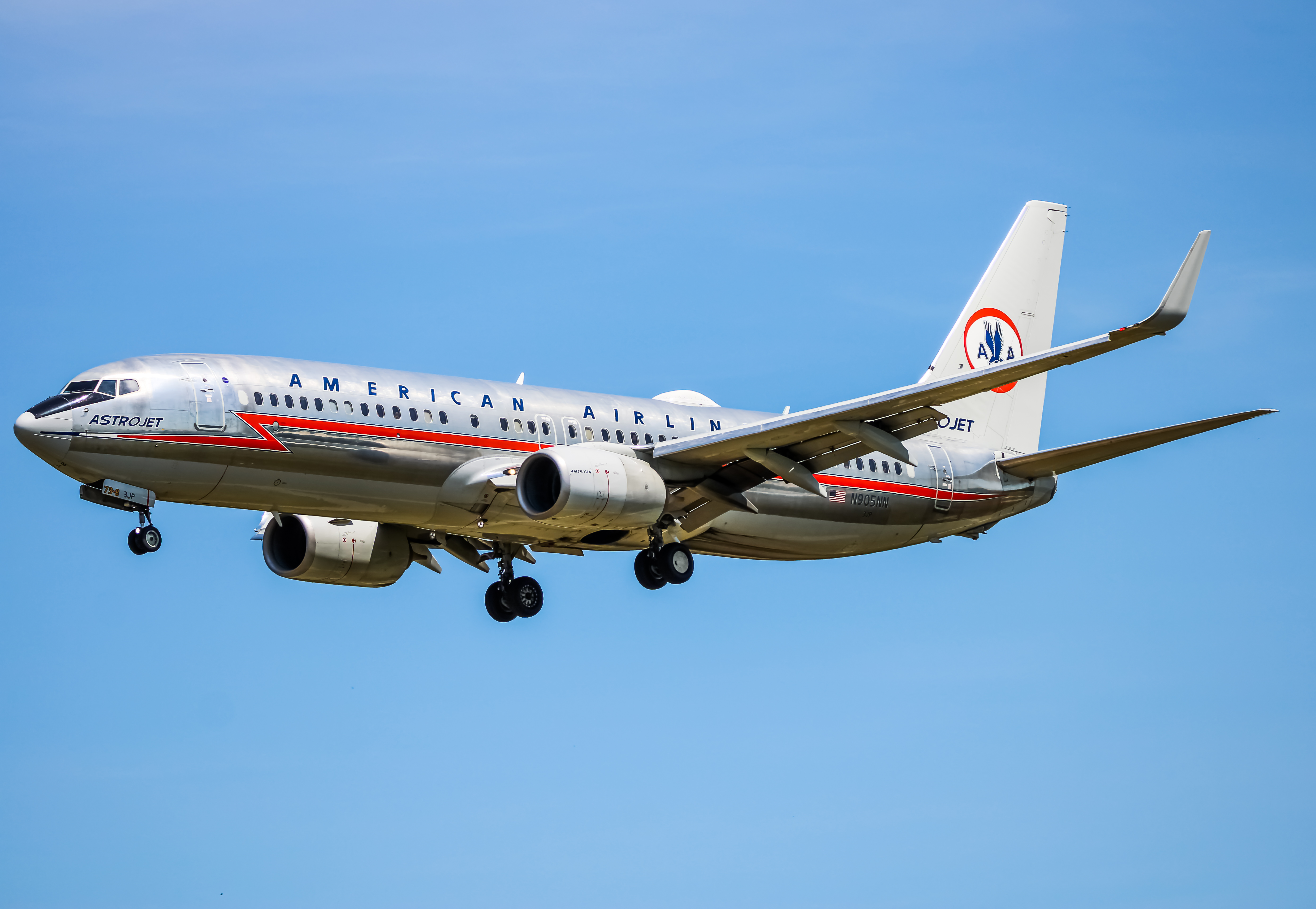 Full size: American Airlines Boeing 737-800 N905NN at Baltimore/Washington International Thurgood Marshall Airport