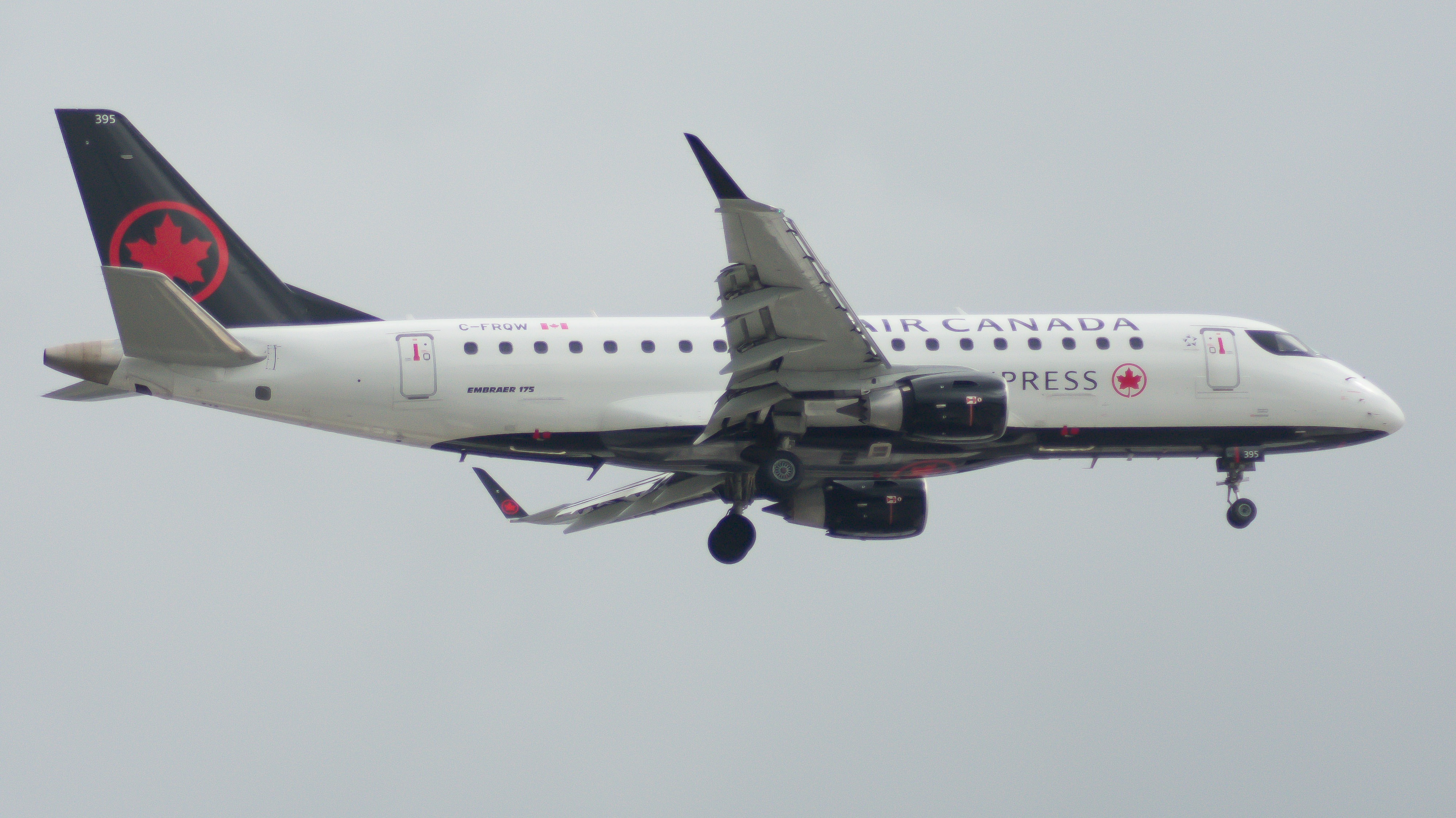 Full size: Air Canada Express Embraer E175 C-FRQW at Chicago O'Hare International Airport