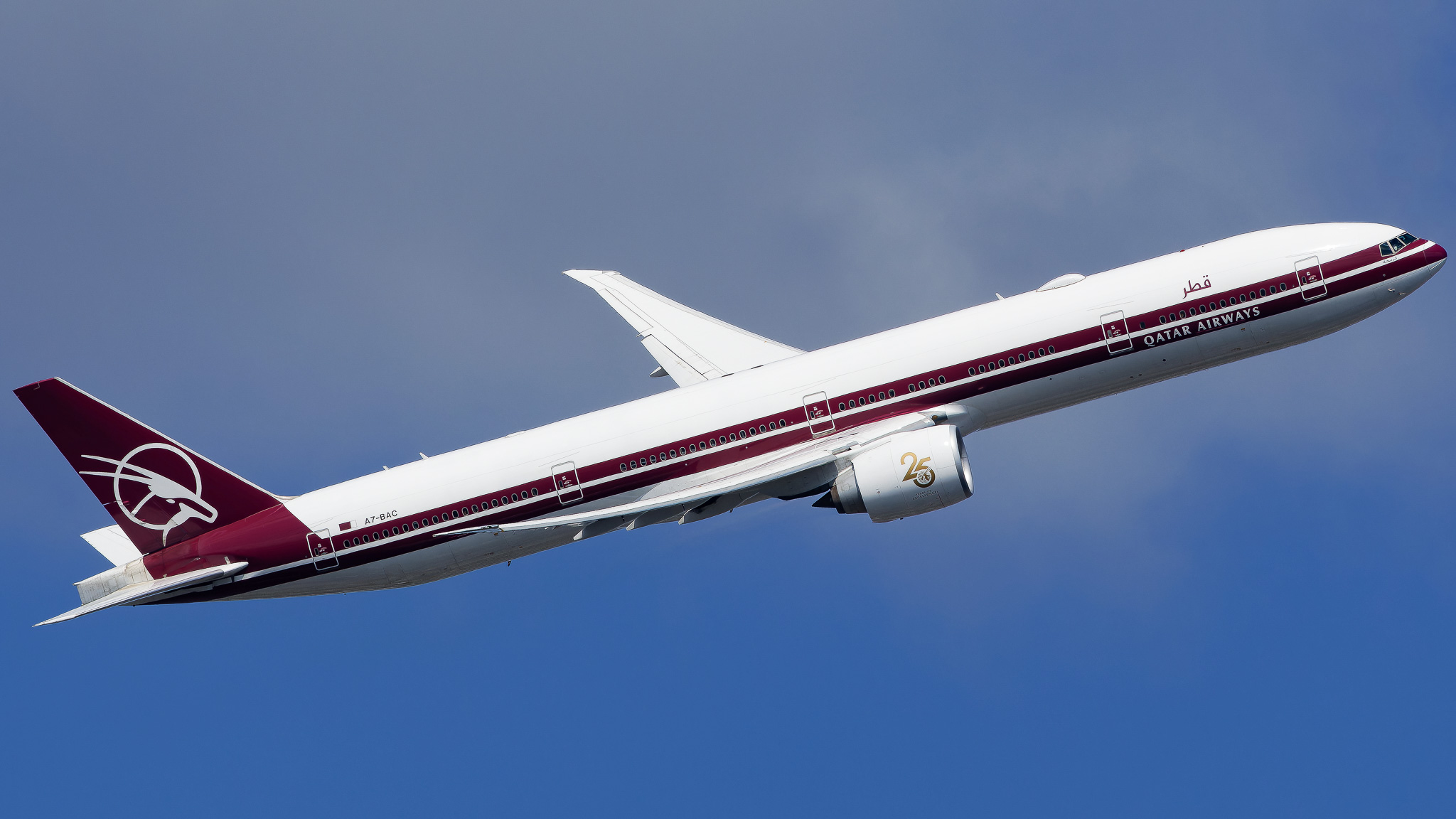 Full size: Qatar Airways Boeing 777-300ER A7-BAC at John F. Kennedy International Airport