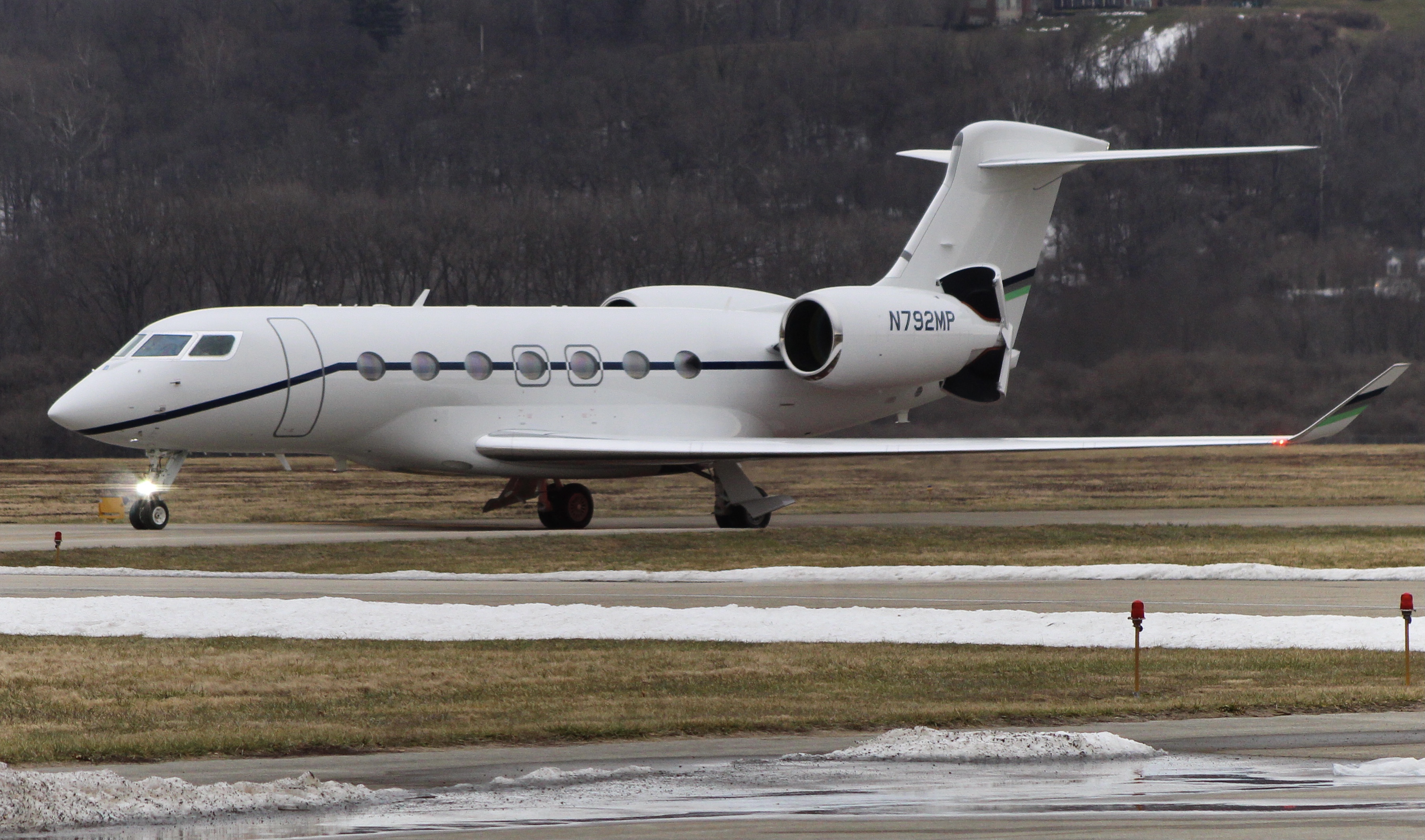 Full size: PRIVATE Gulfstream G500 N792MP at Cincinnati Municipal Airport/Lunken Field