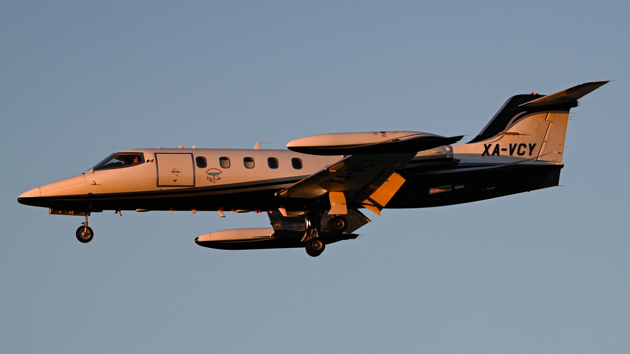 Full size: PRIVATE Learjet 35 XA-VCY at Los Angeles International Airport