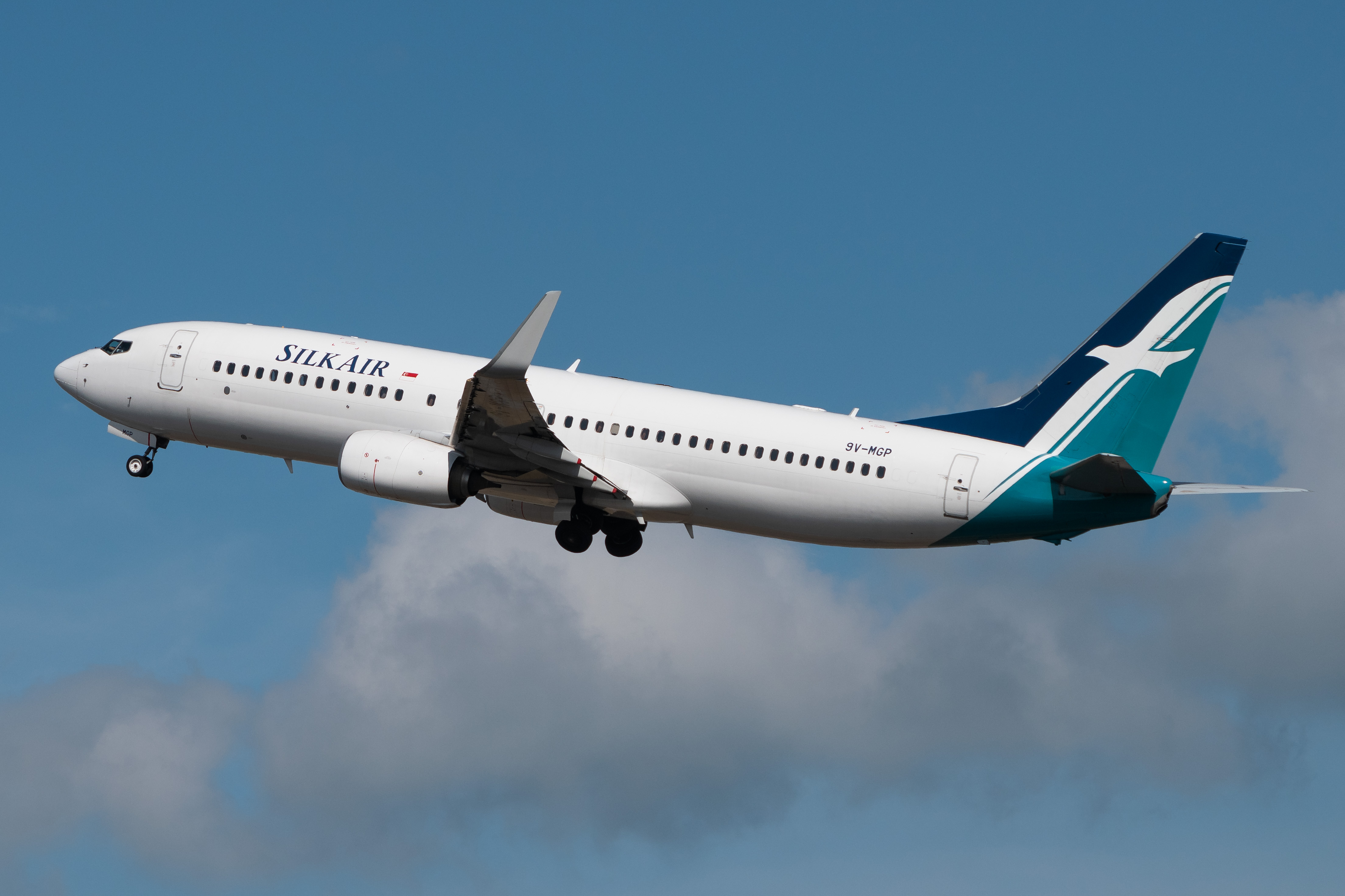Full size: SilkAir Boeing 737-800 9V-MGP at Singapore-Changi Airport